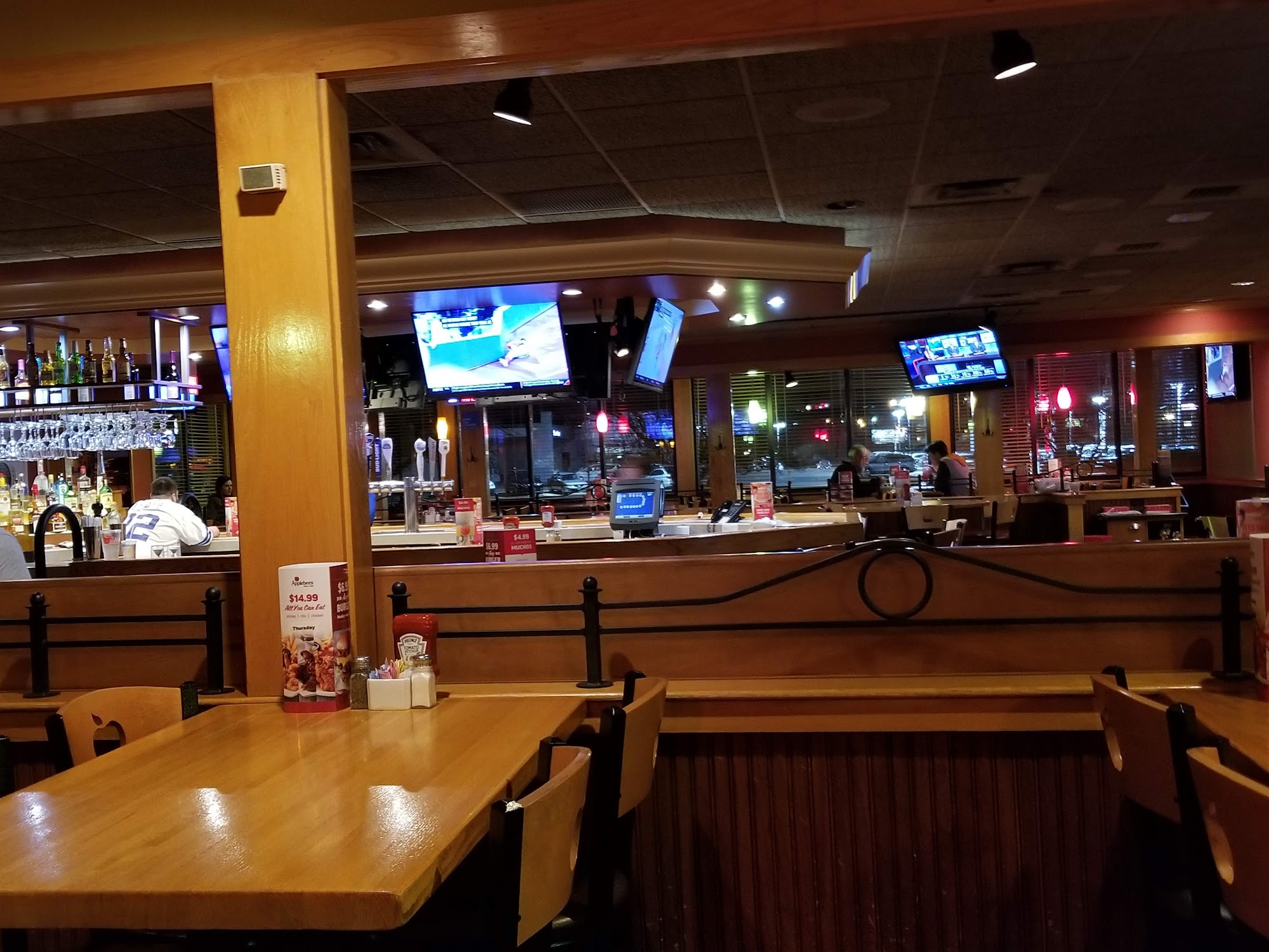 Applebee's Grill + Bar