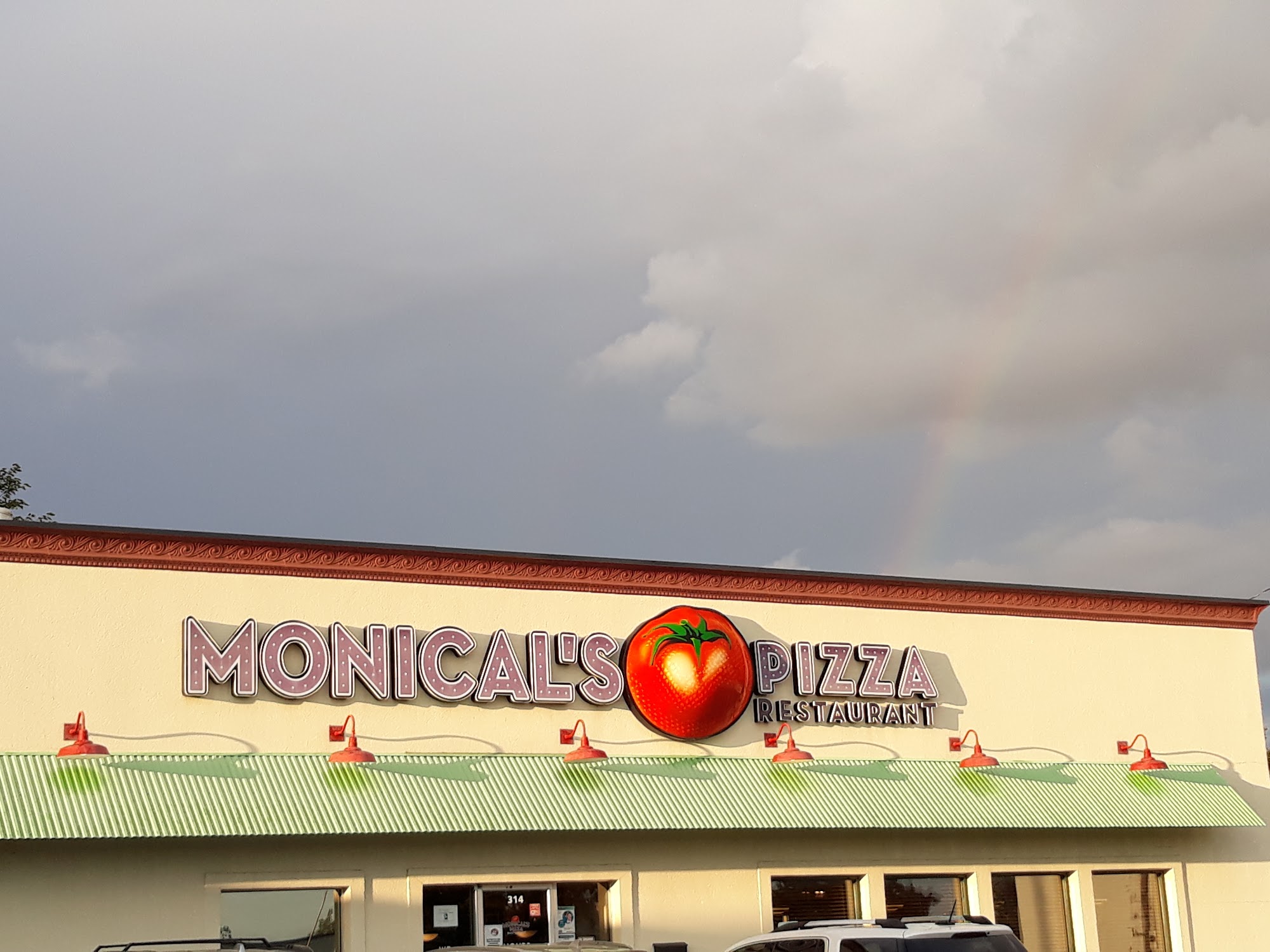 Monical's Pizza