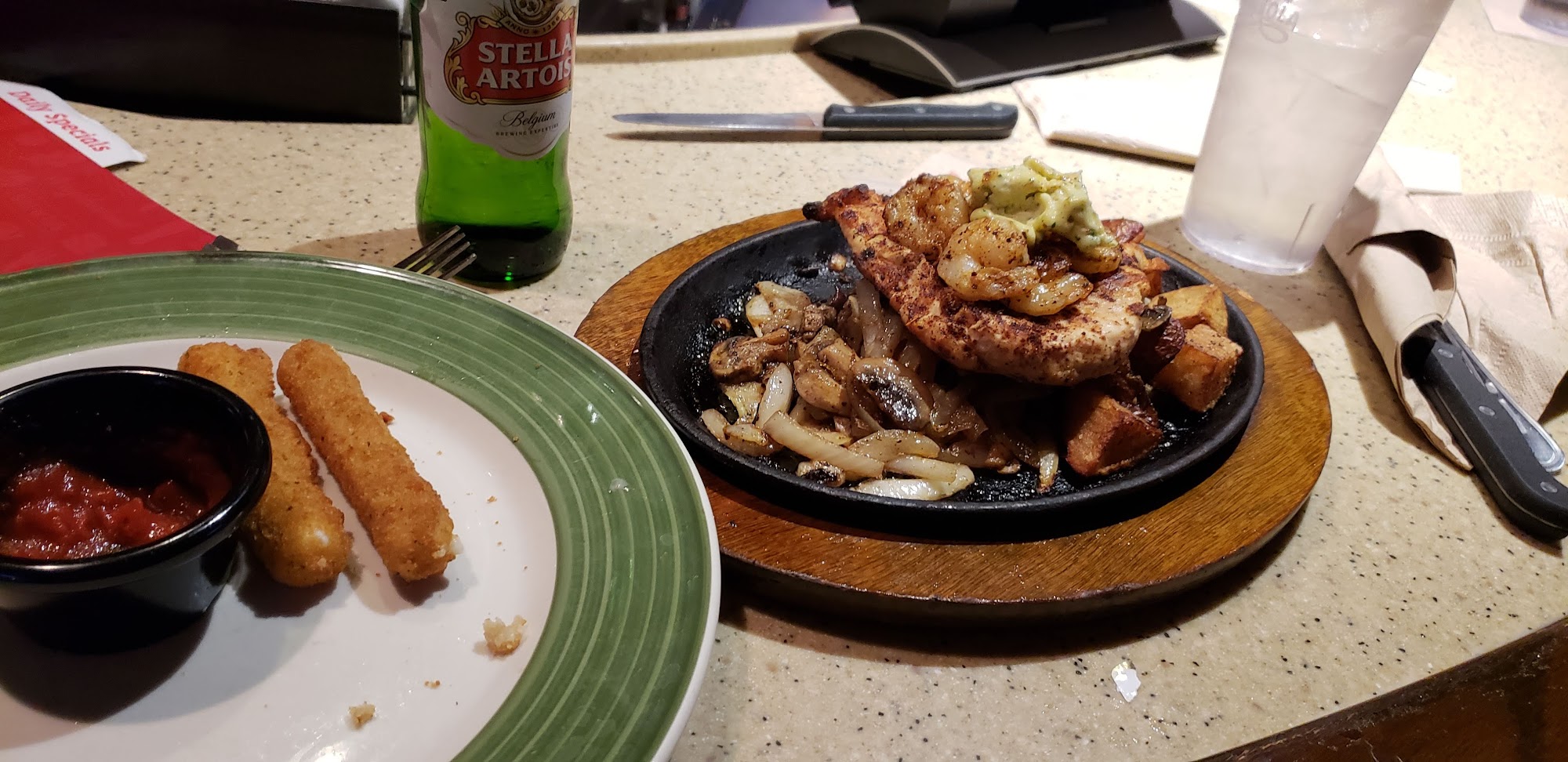 Applebee's Grill + Bar