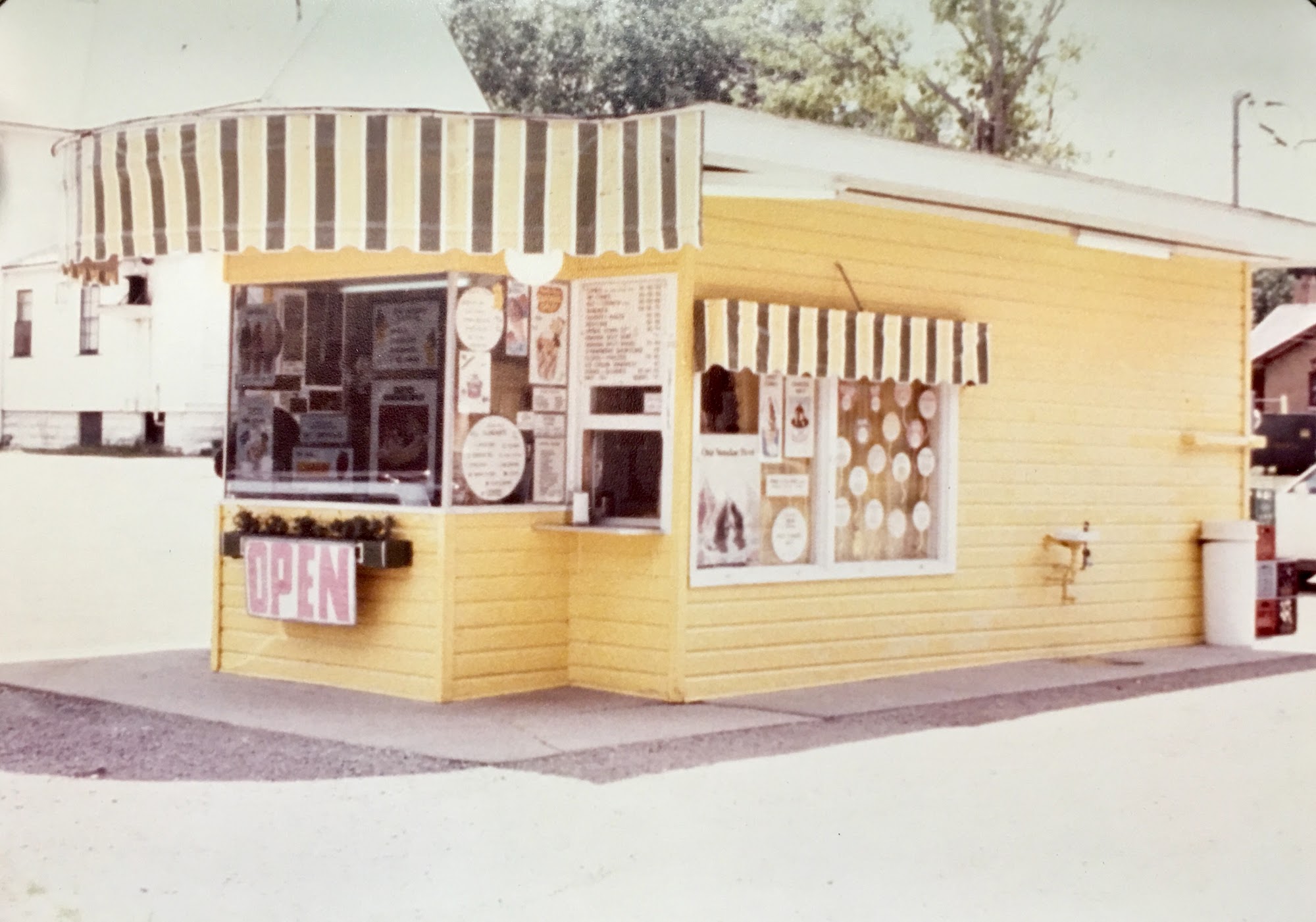 Spring Valley Tastee Freez