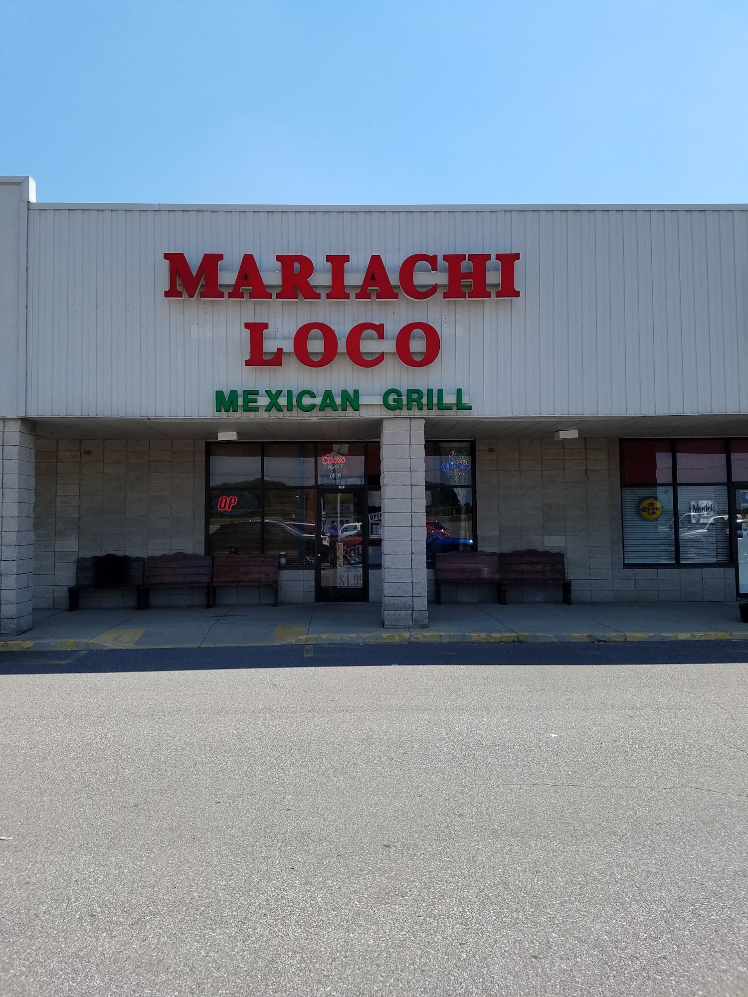 Mariachi Loco Mexican Grill & Bar
