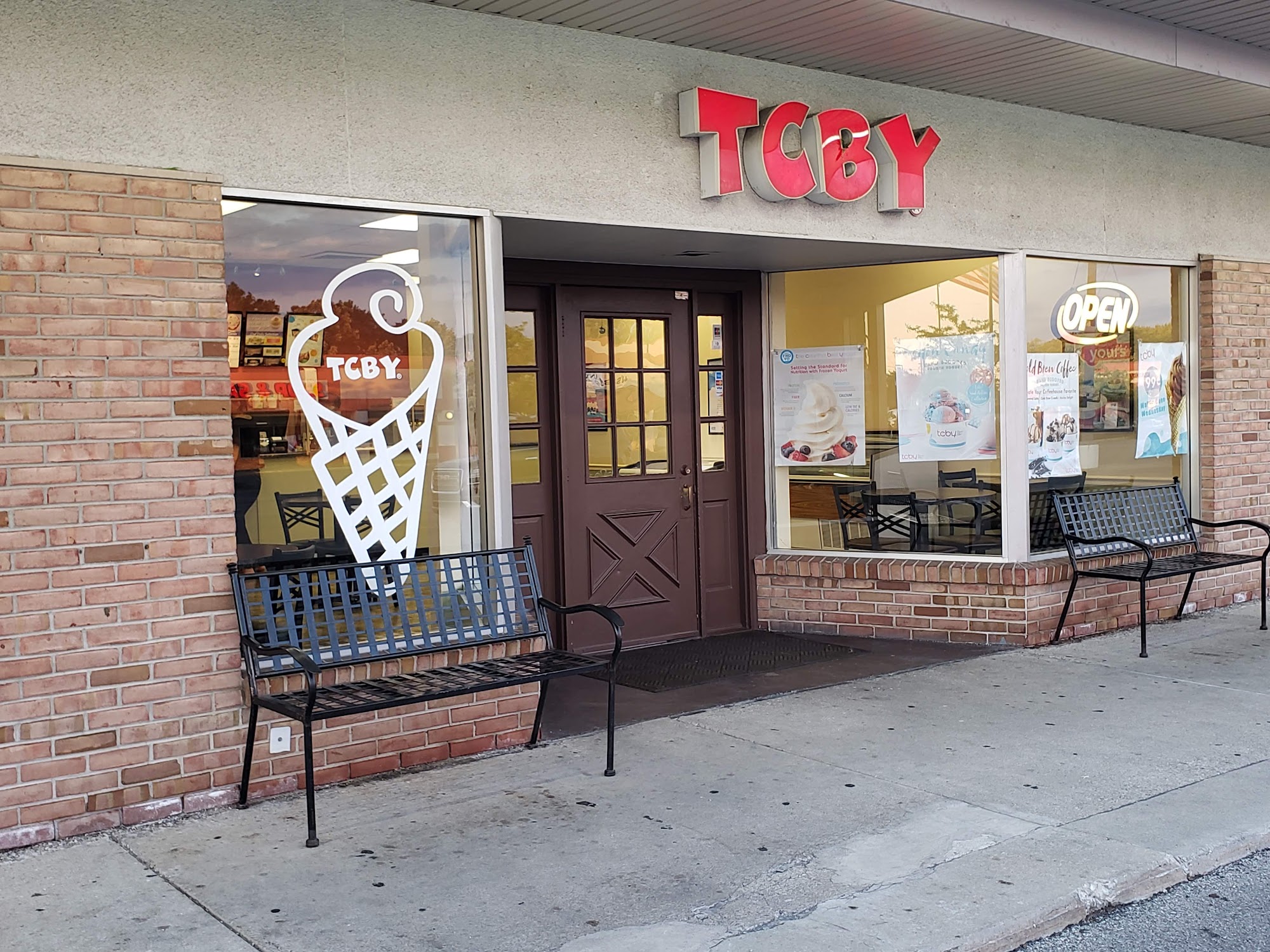 TCBY - Georgetown Square