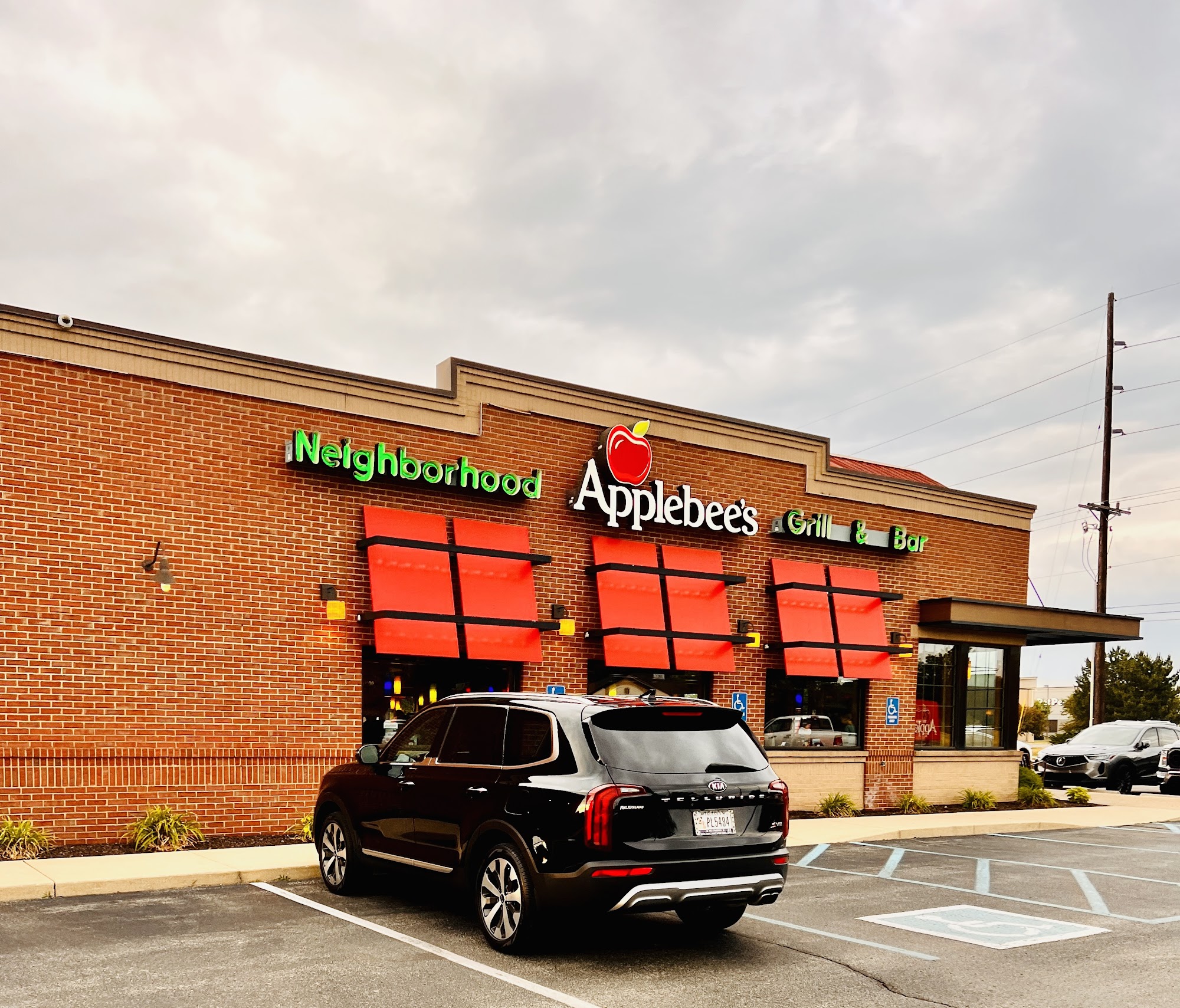 Applebee's Grill + Bar