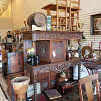 Raven's Roost Antiques