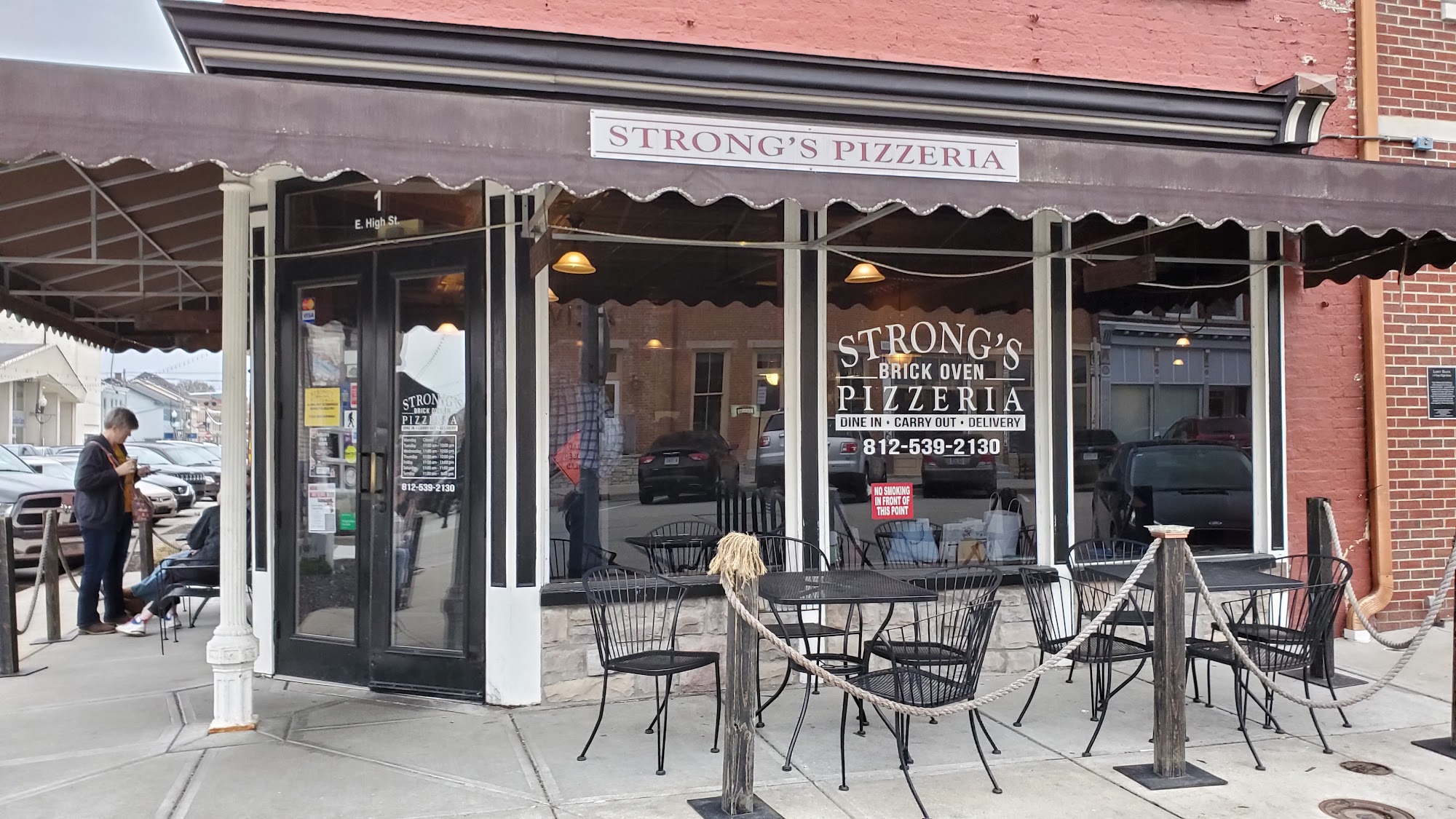 Strong's Brick Oven Pizzeria; Lawrenceburg