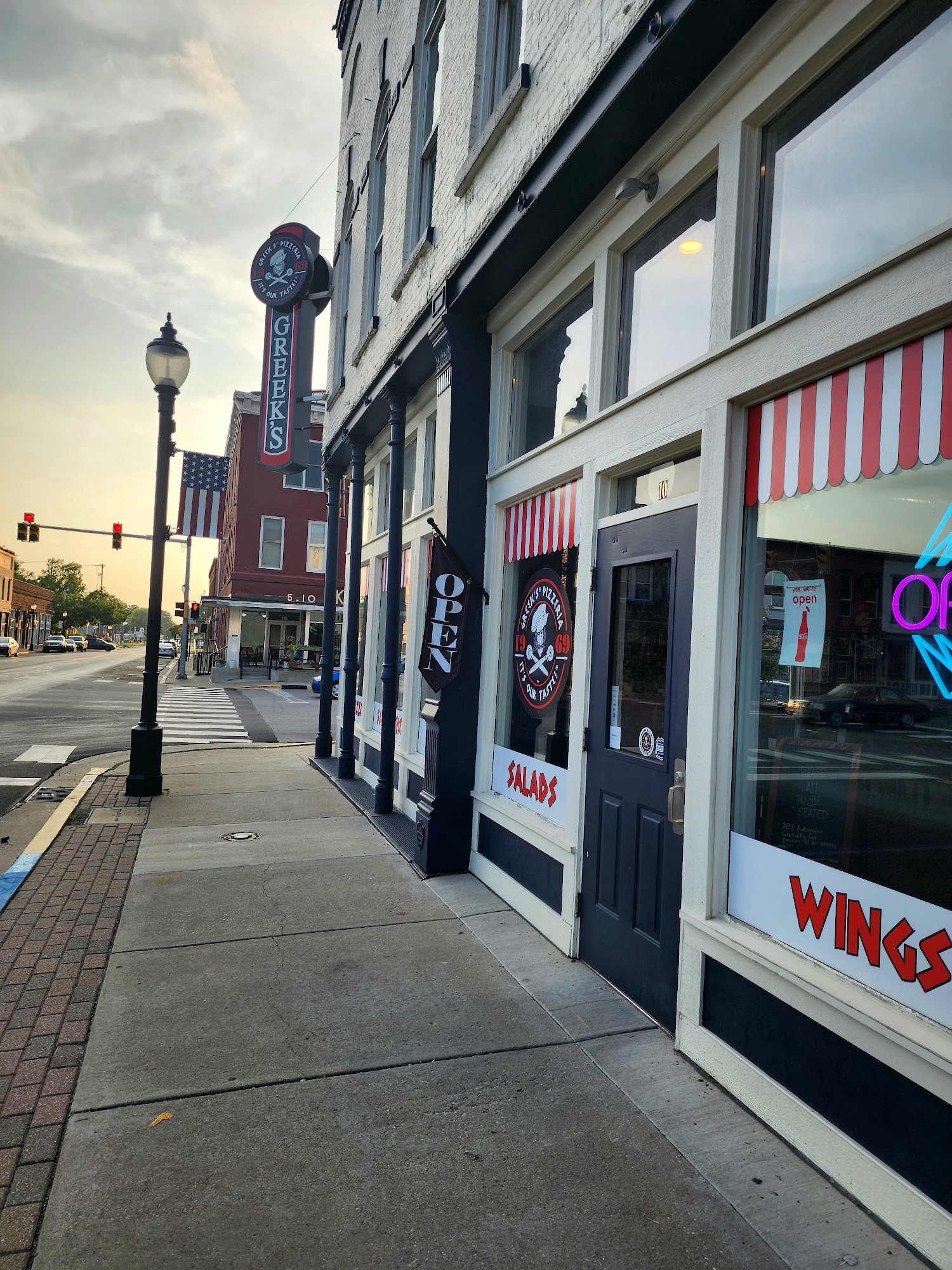 Greek's Pizzeria Martinsville