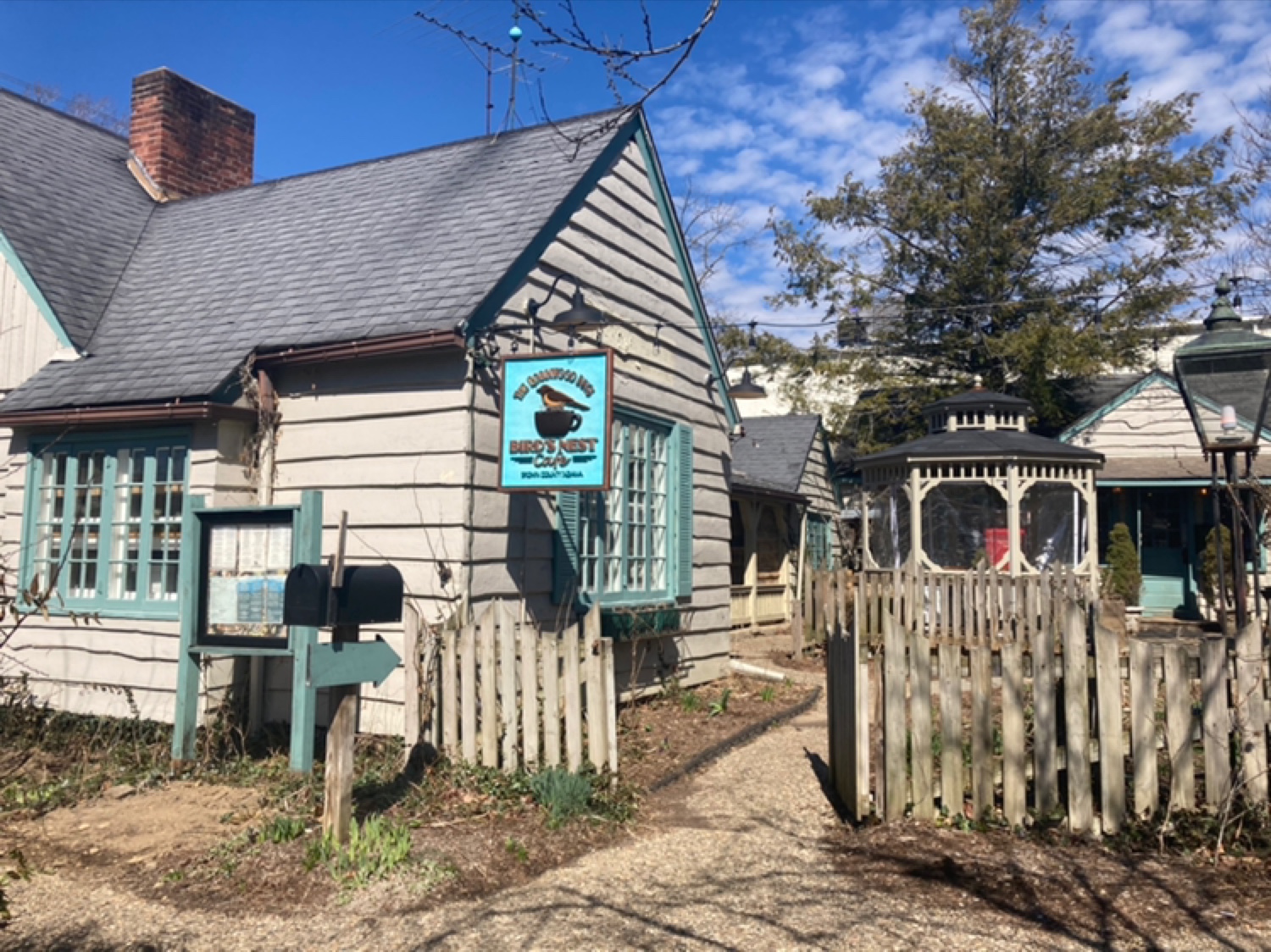 The Henhouse Bar at The Bird's Nest Cafe