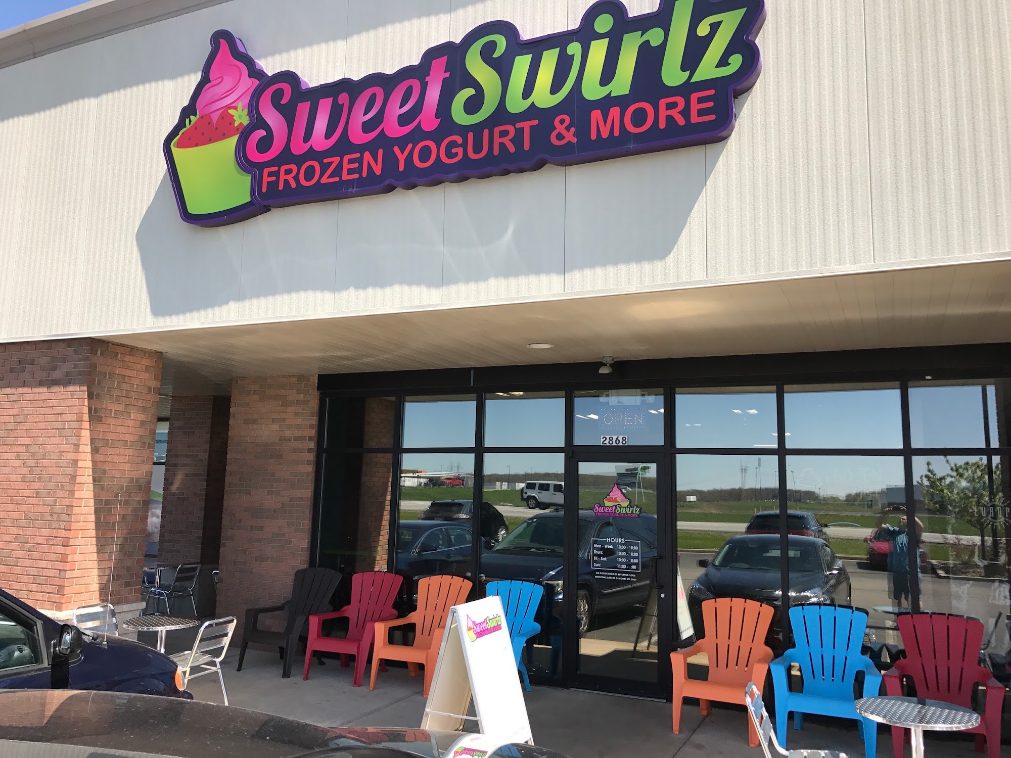 Sweet Swirlz Frozen Yogurt & More