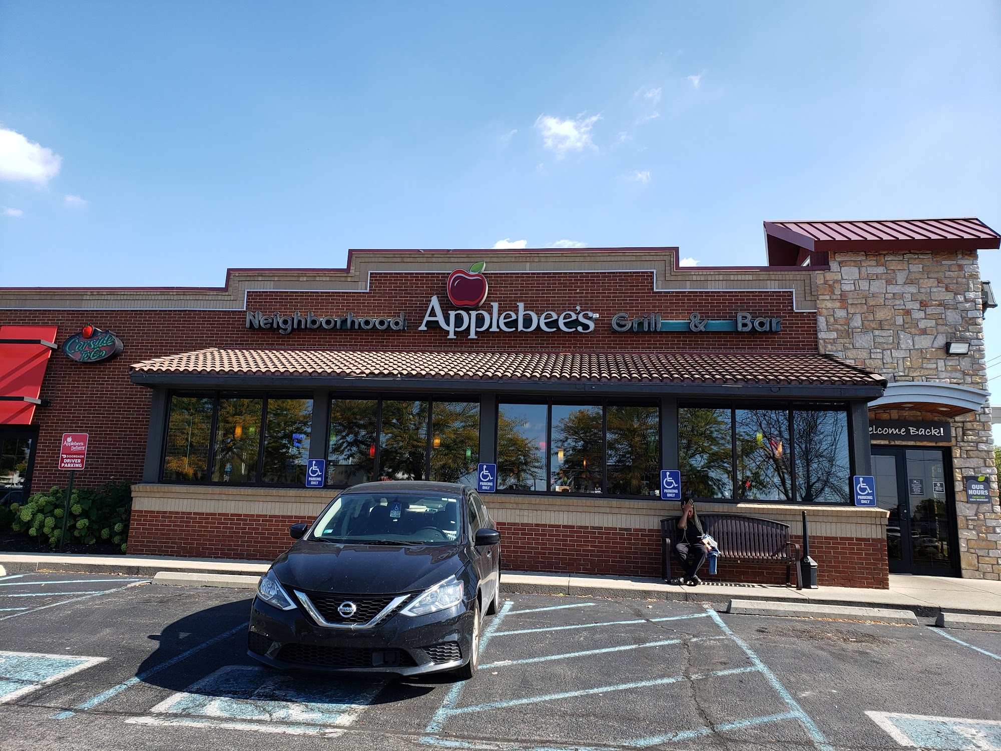 Applebee's Grill + Bar