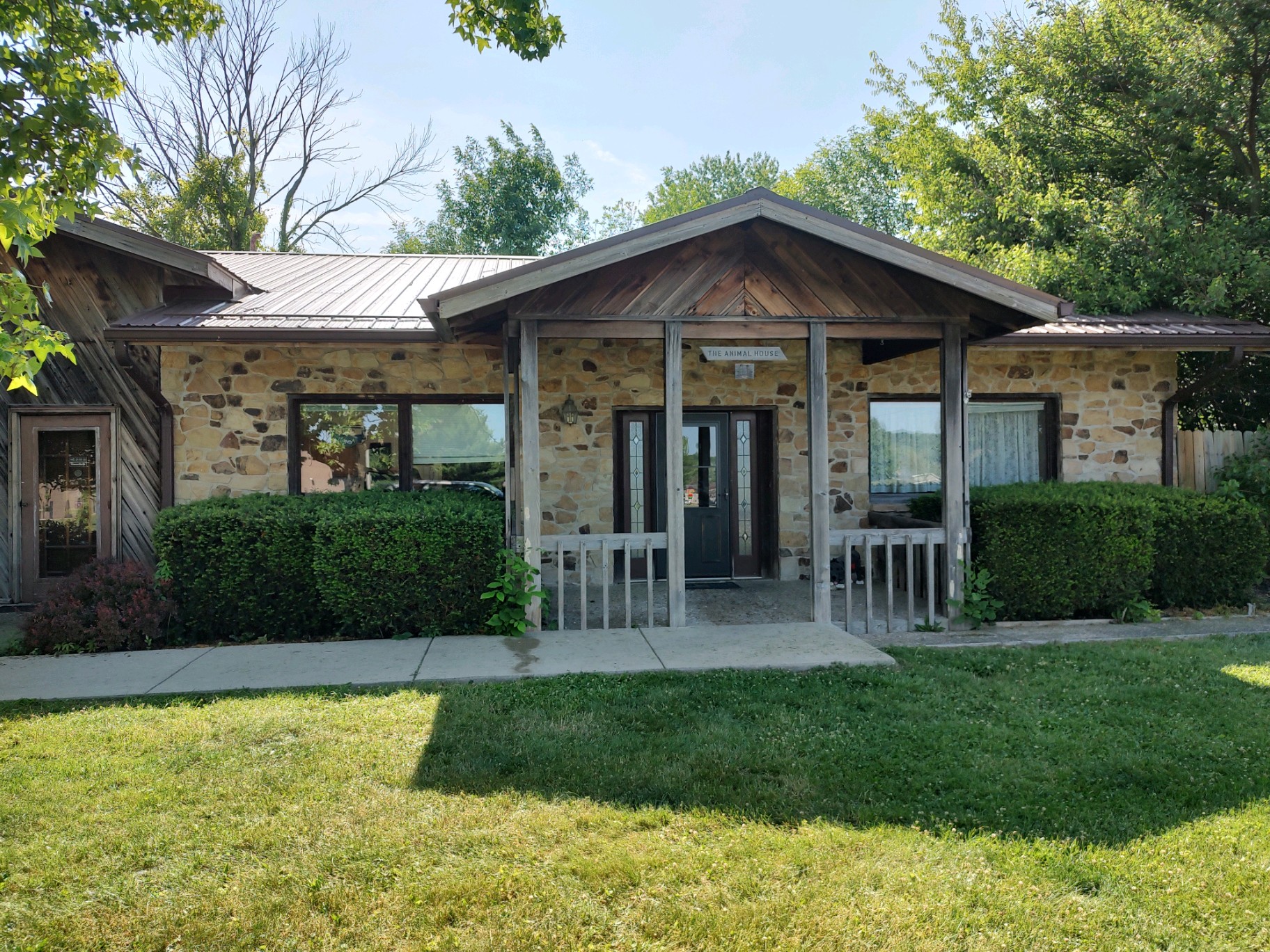 Spencer Town & Country Veterinary Clinic 29 Bob Babbs Rd Dr, Spencer Indiana 47460