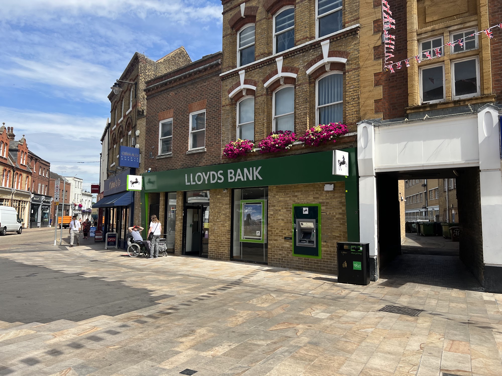 Lloyds Bank Dartford