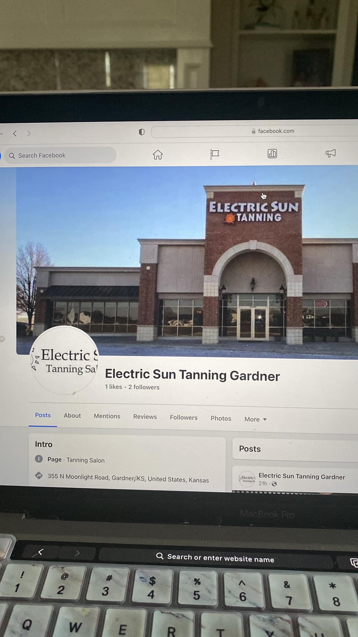 Electric Sun Tanning & Boutique 355 N Moonlight Rd, Gardner Kansas 66030