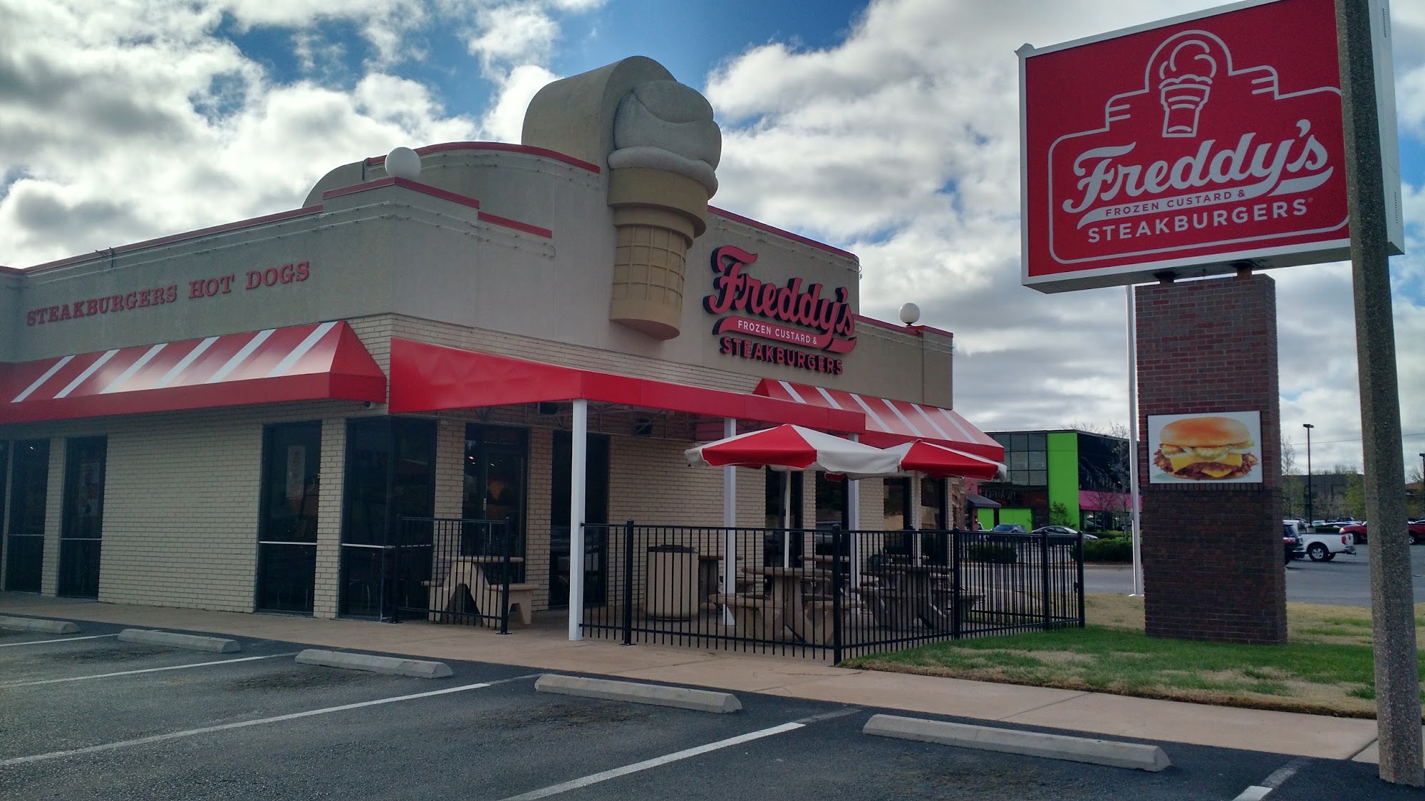 Freddy's Frozen Custard & Steakburgers