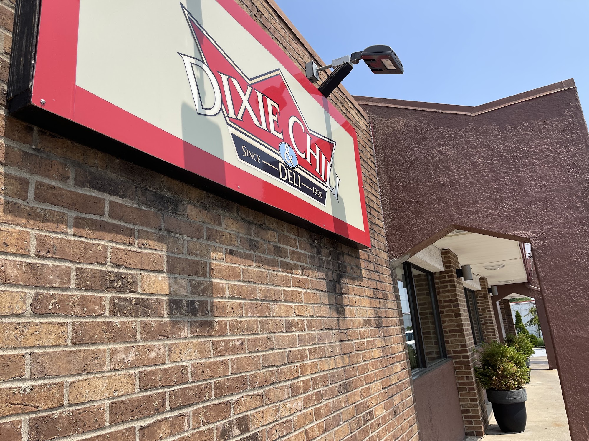 Dixie Chili & Deli