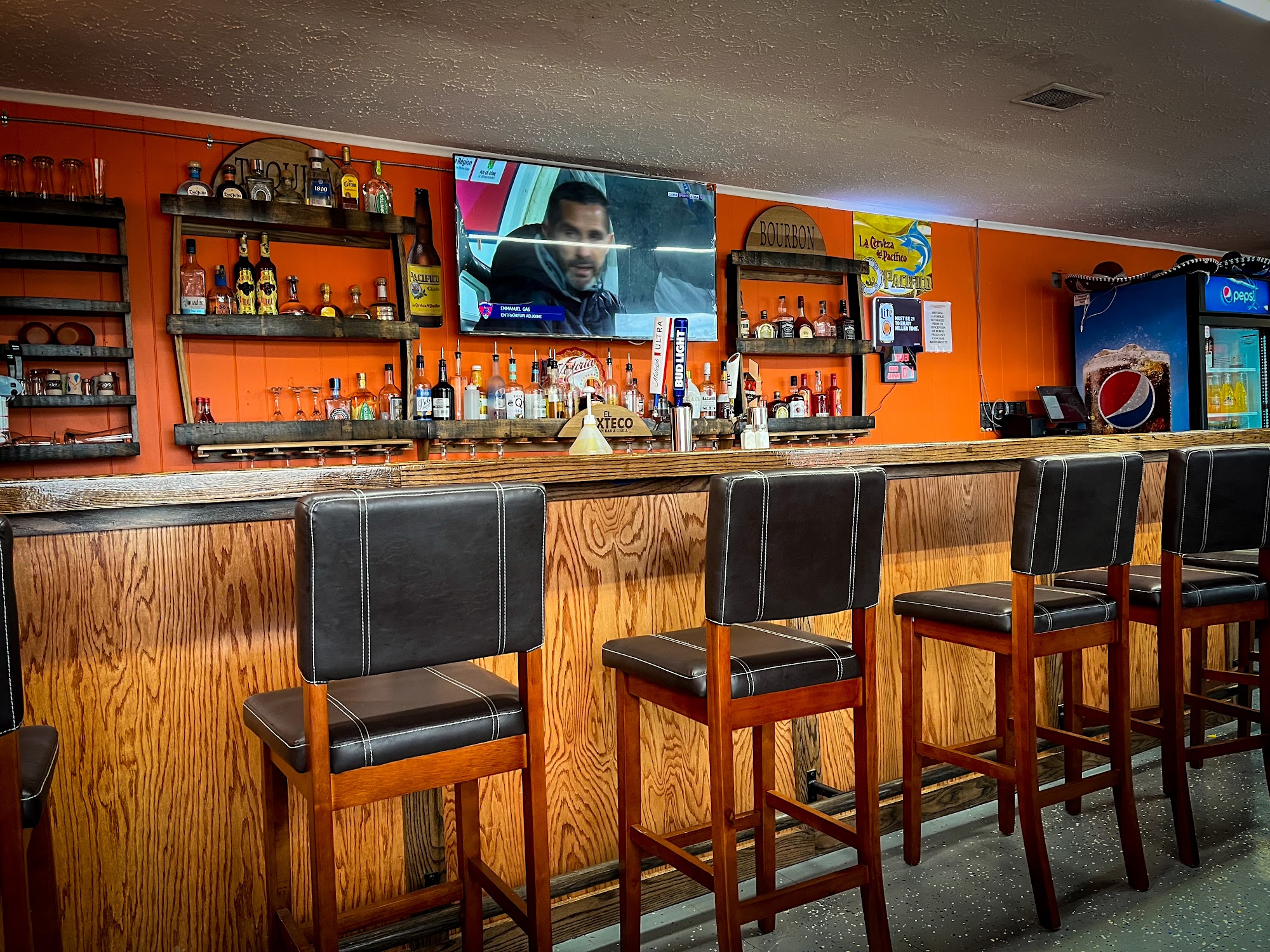 El Mixteco Mexican Bar & Grill