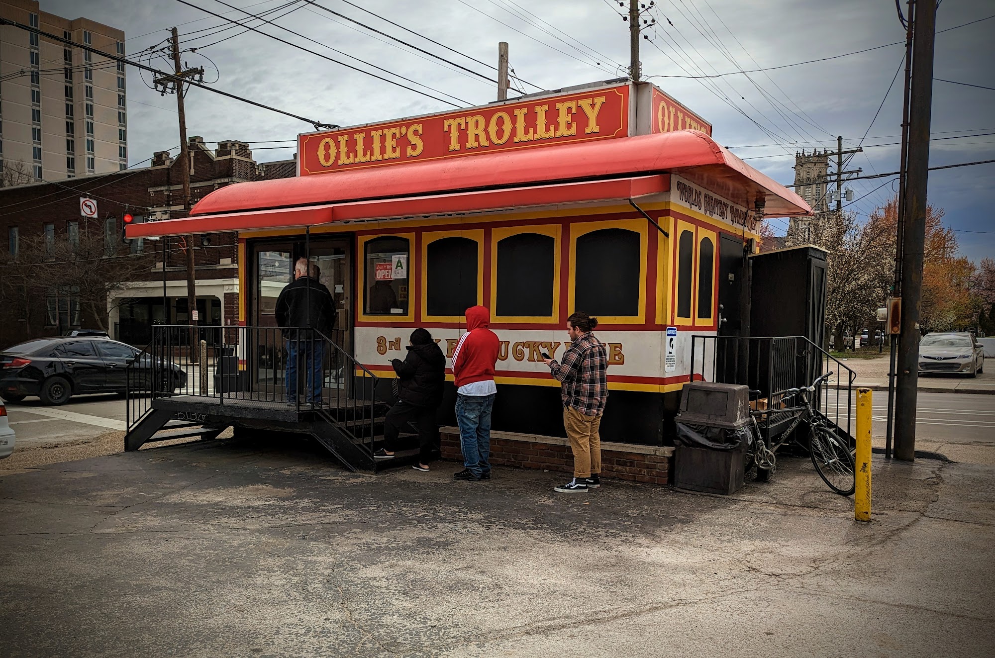 Ollie's Trolley