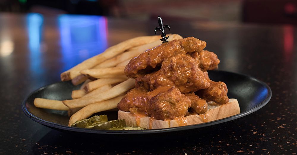 Railbirds Hot Chicken at Derby City Gaming and Hotel