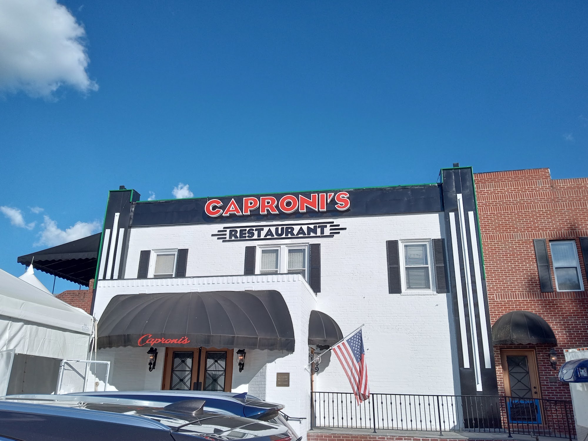 Capronis Restaurant & Bar