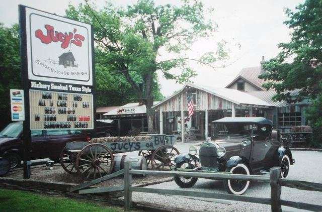 Jucy's Smokehouse Bar-B-Q