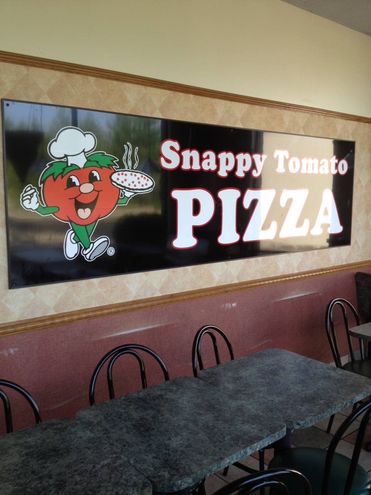 Snappy Tomato Pizza