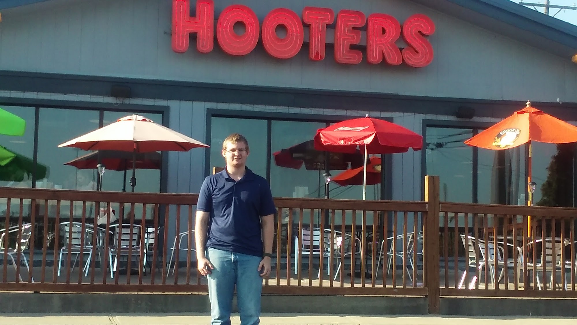 Hooters