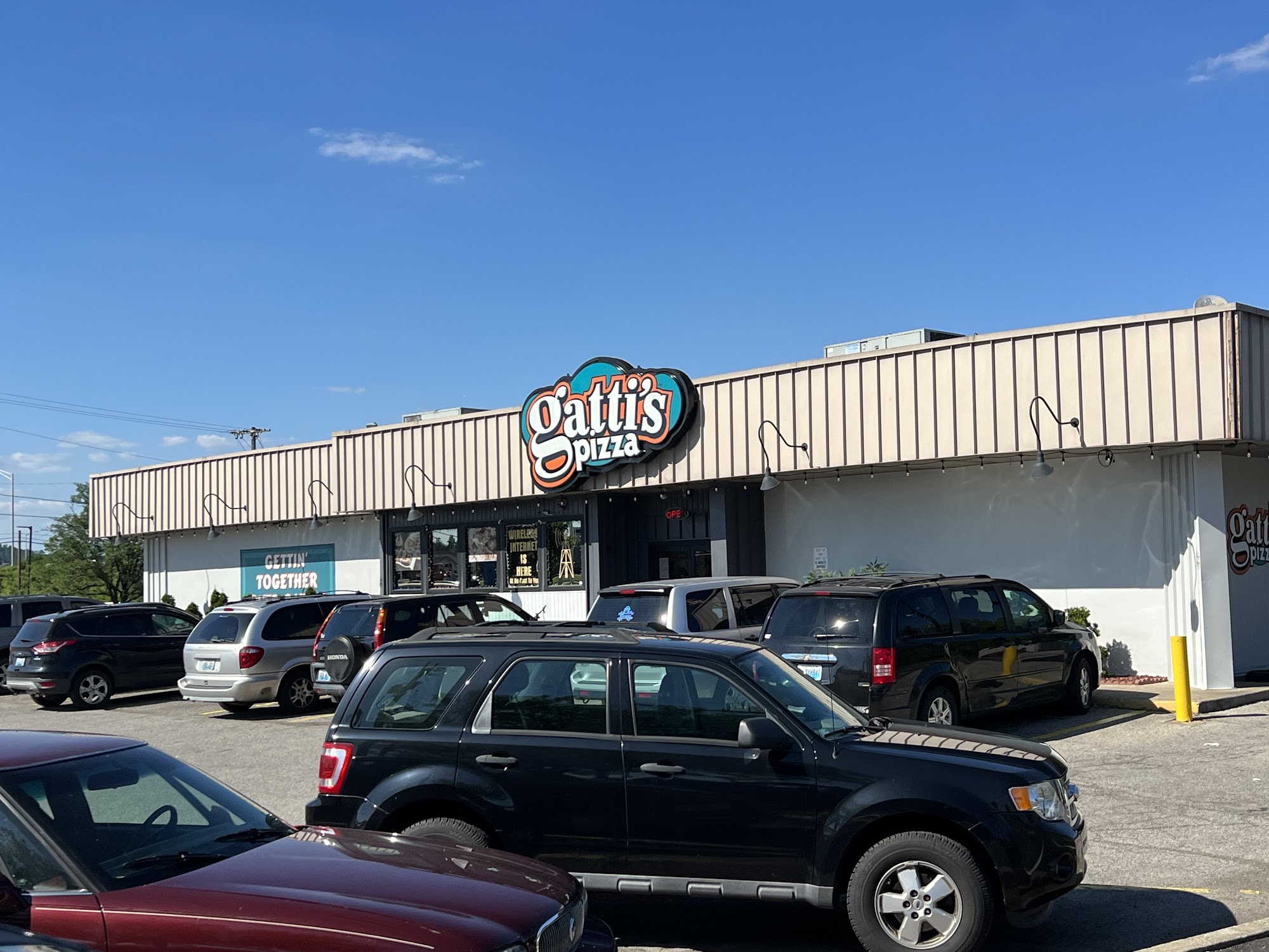 Gatti's Pizza