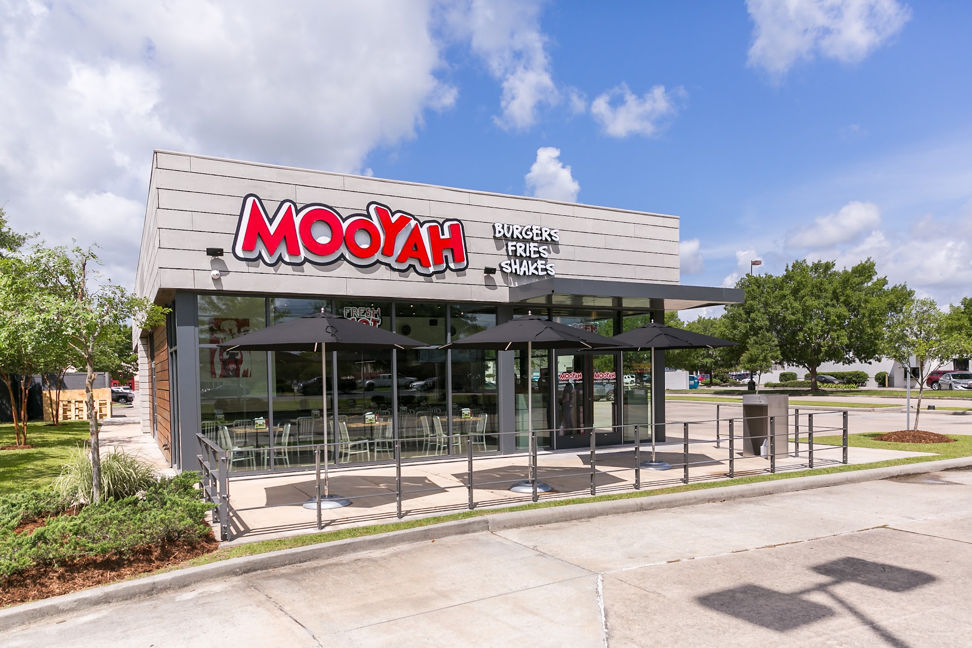 MOOYAH Burgers, Fries & Shakes