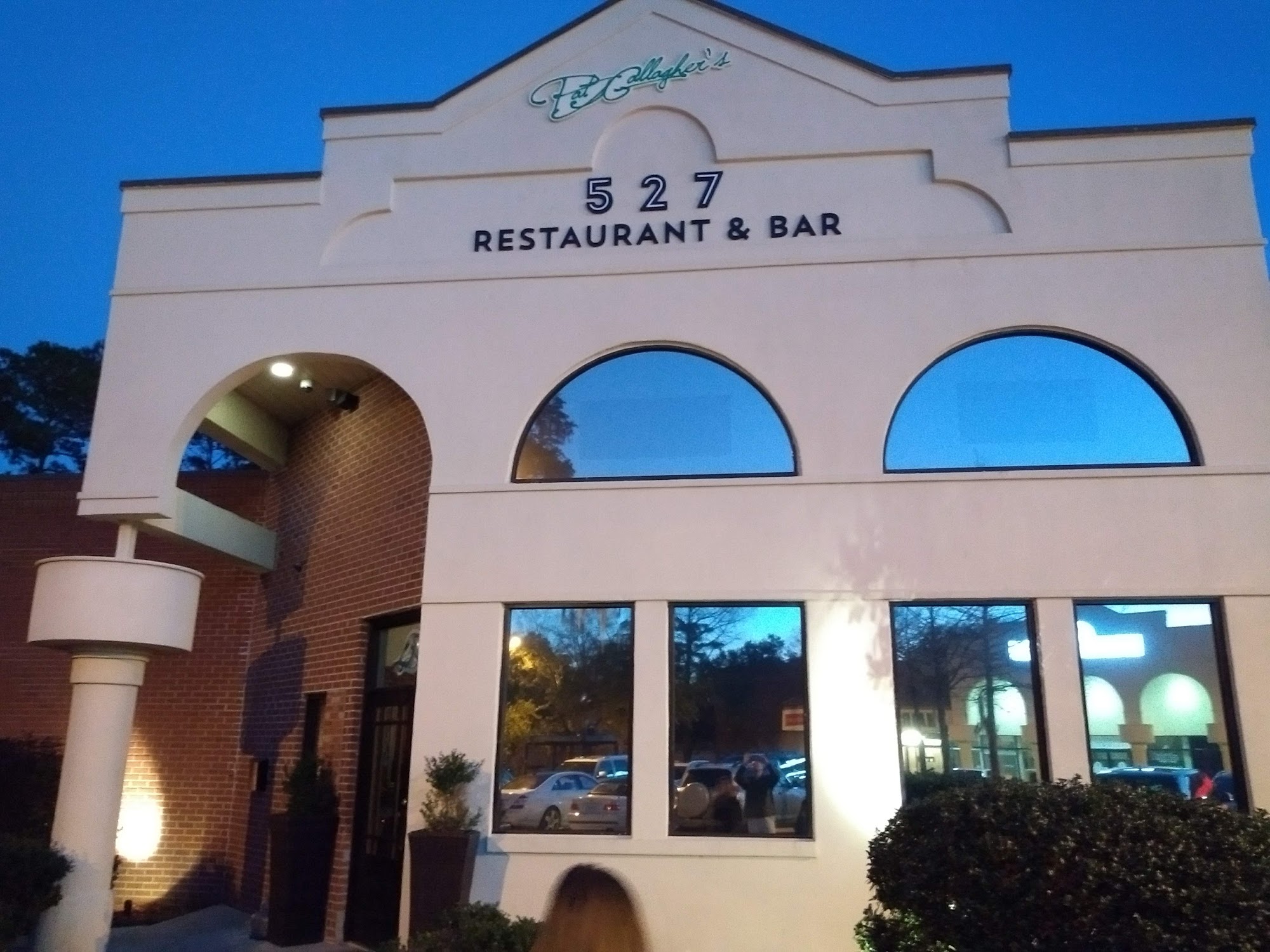 Pat Gallagher's 527 Restaurant & Bar