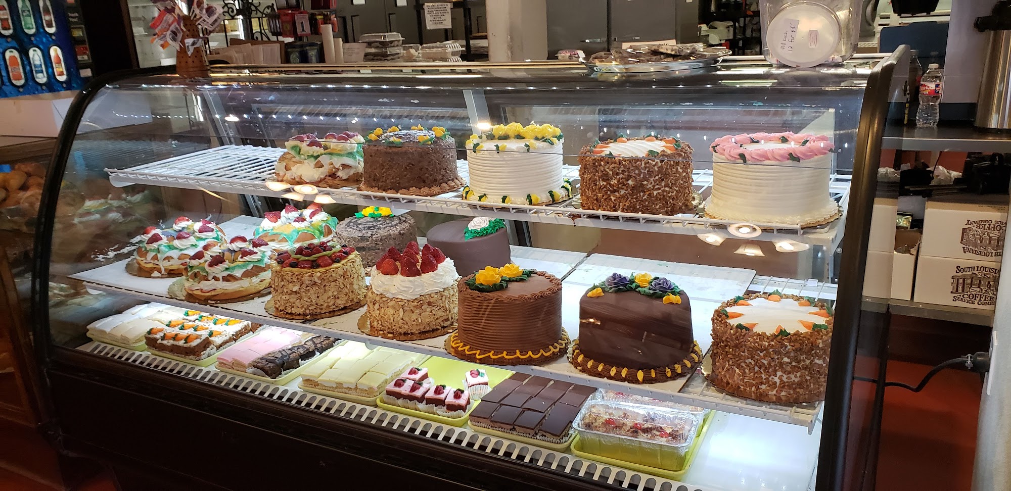 Maurice French Pastries