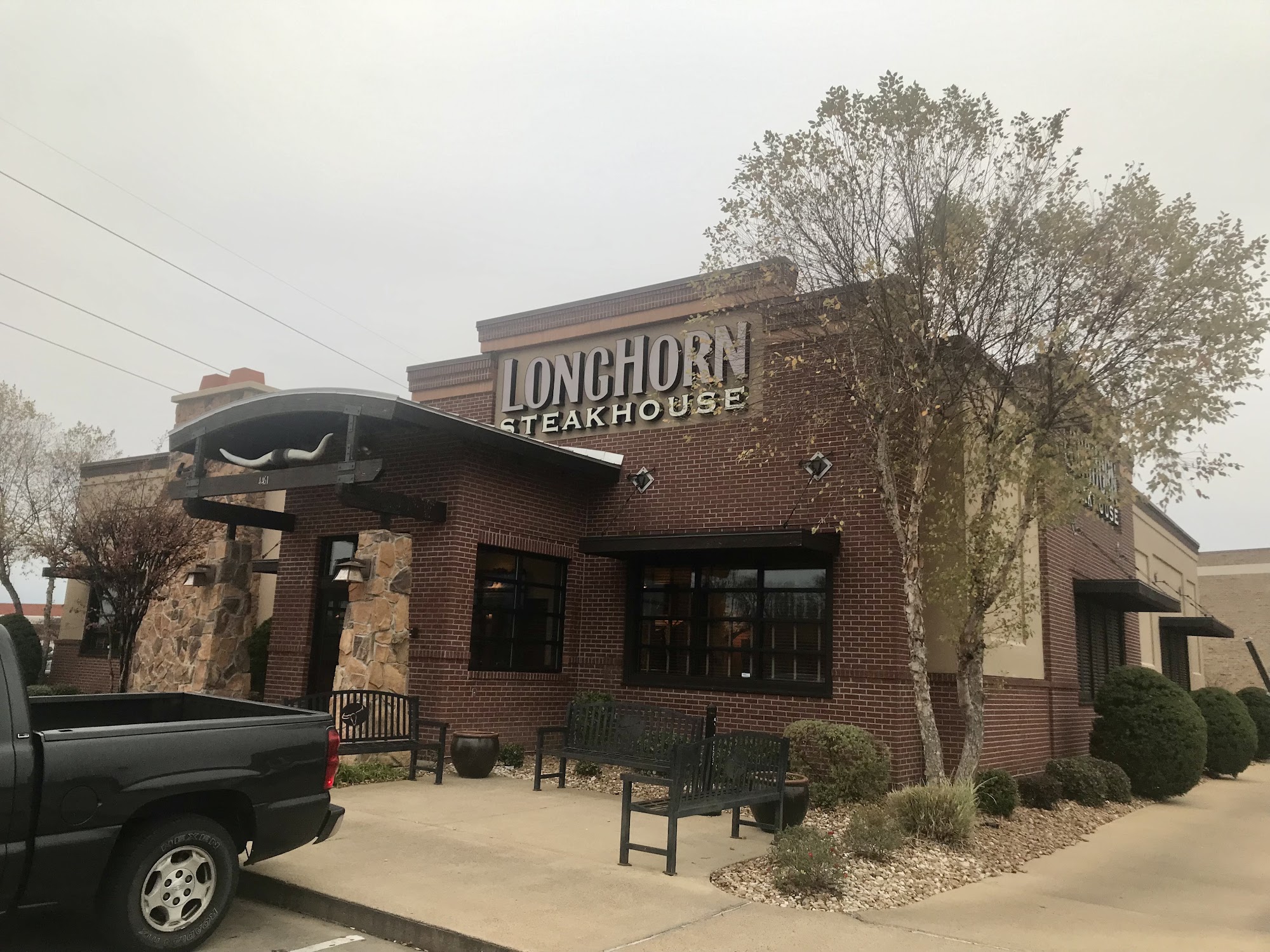 LongHorn Steakhouse 4461 Pecanland Mall Dr, Monroe, LA 71203