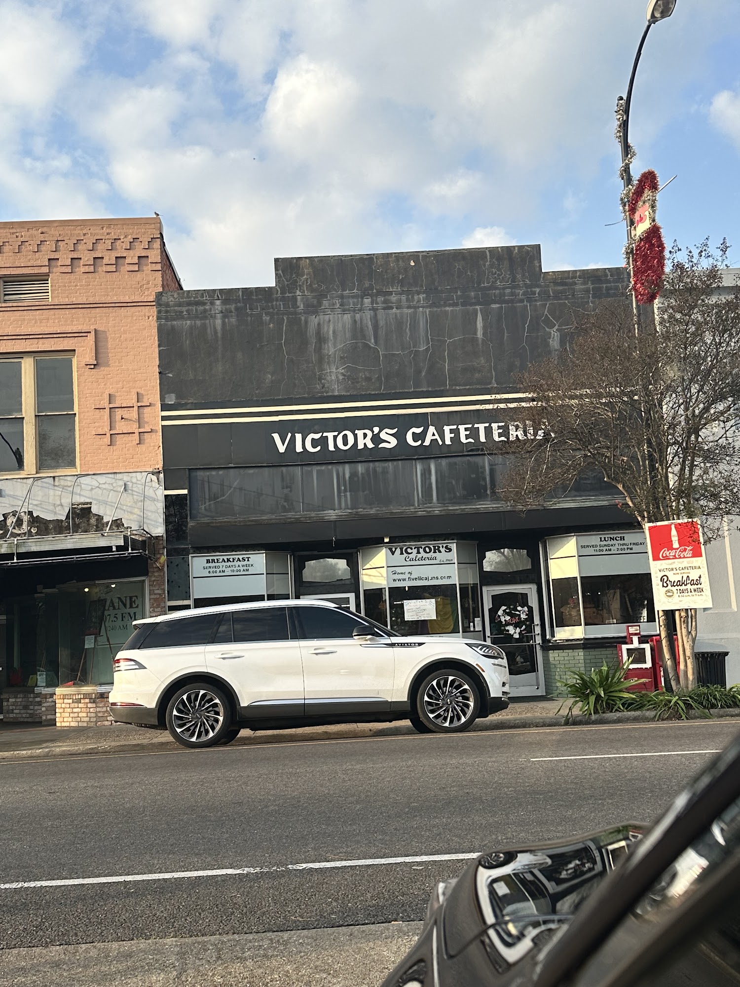 Victor's Cafeteria