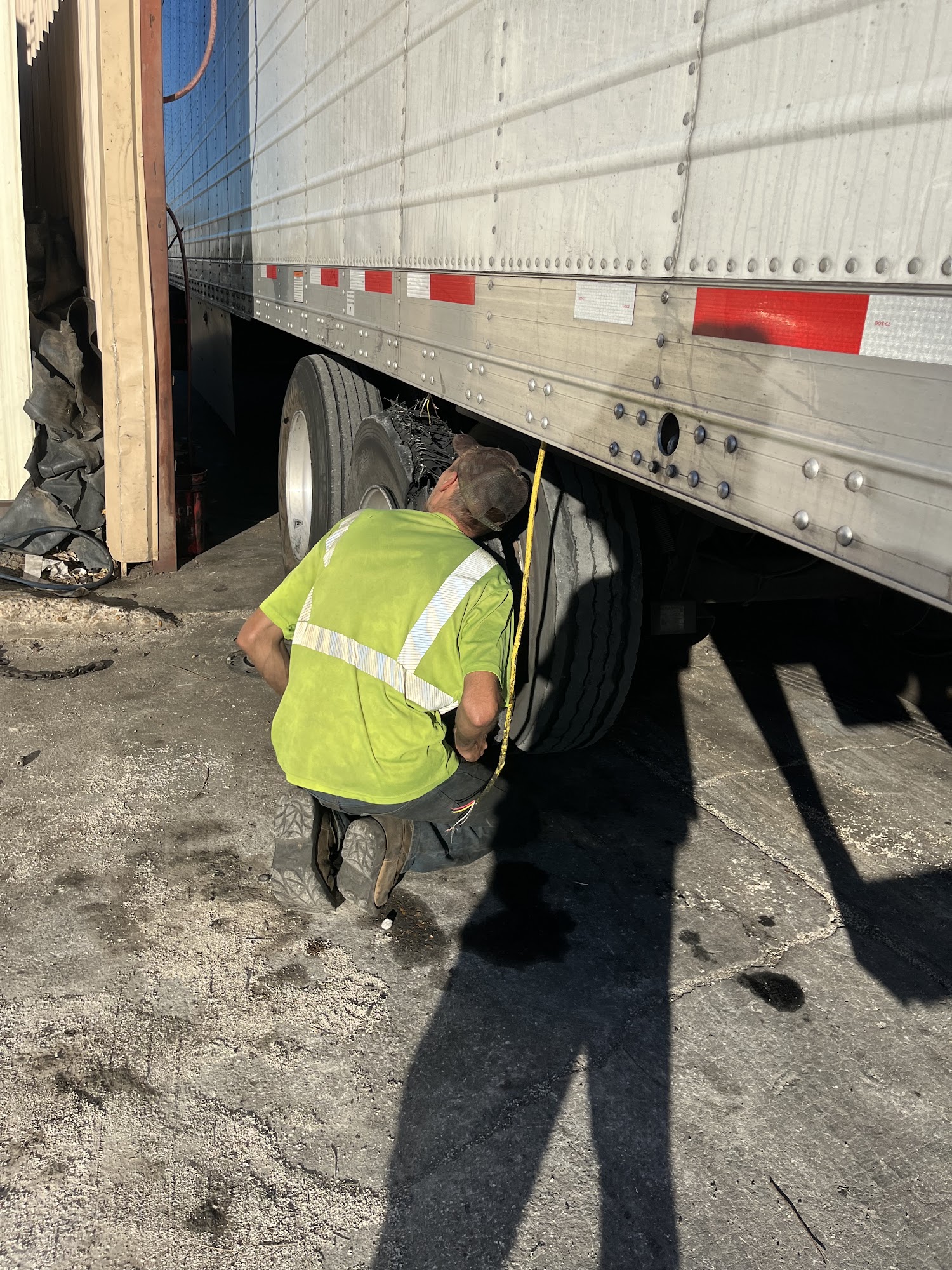 USA Truck Repair Inc. 2018 S Julia St, Rayville Louisiana 71269