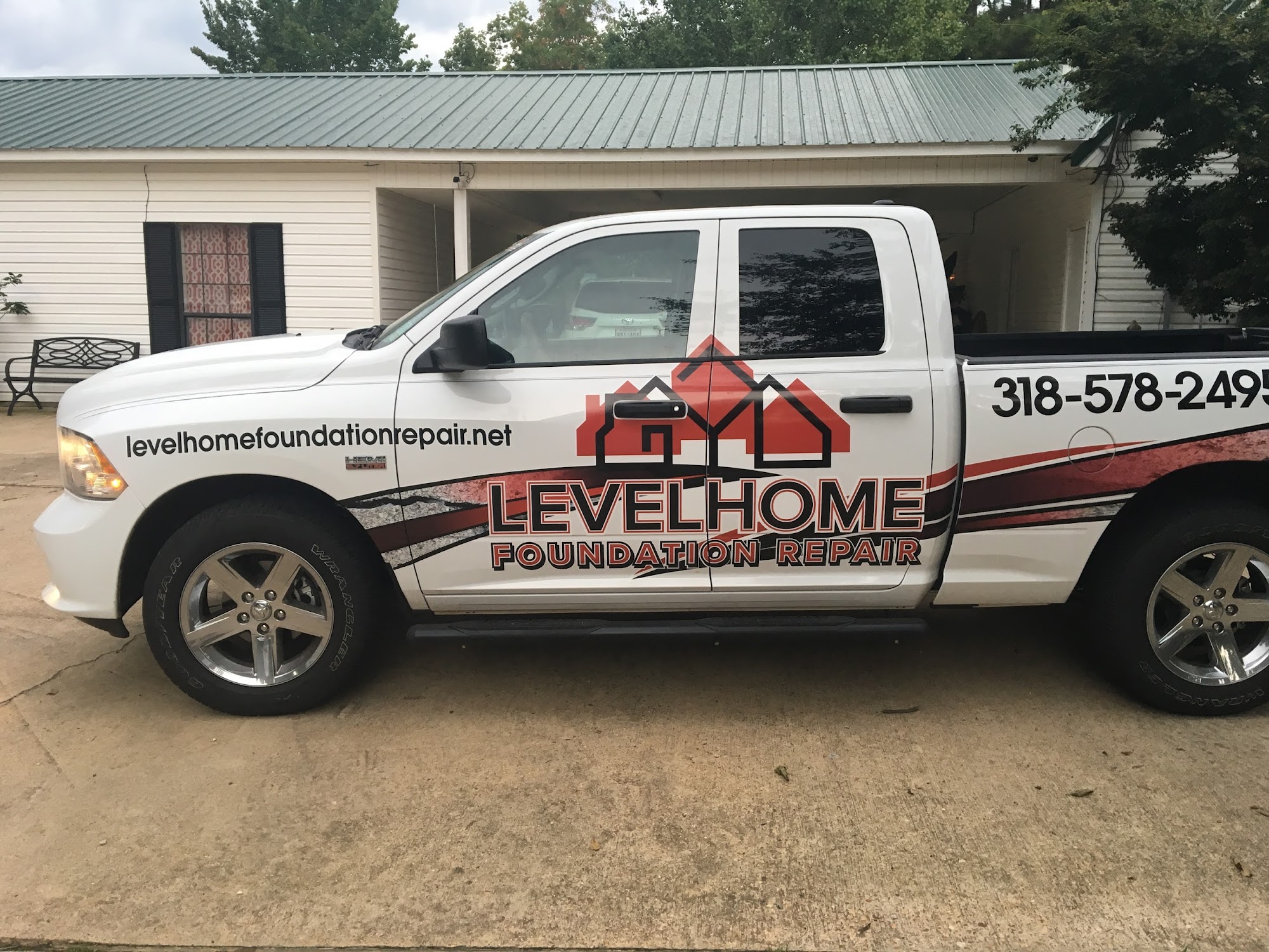 Level Home Foundation Repair 605 S Arkansas St, Springhill Louisiana 71075