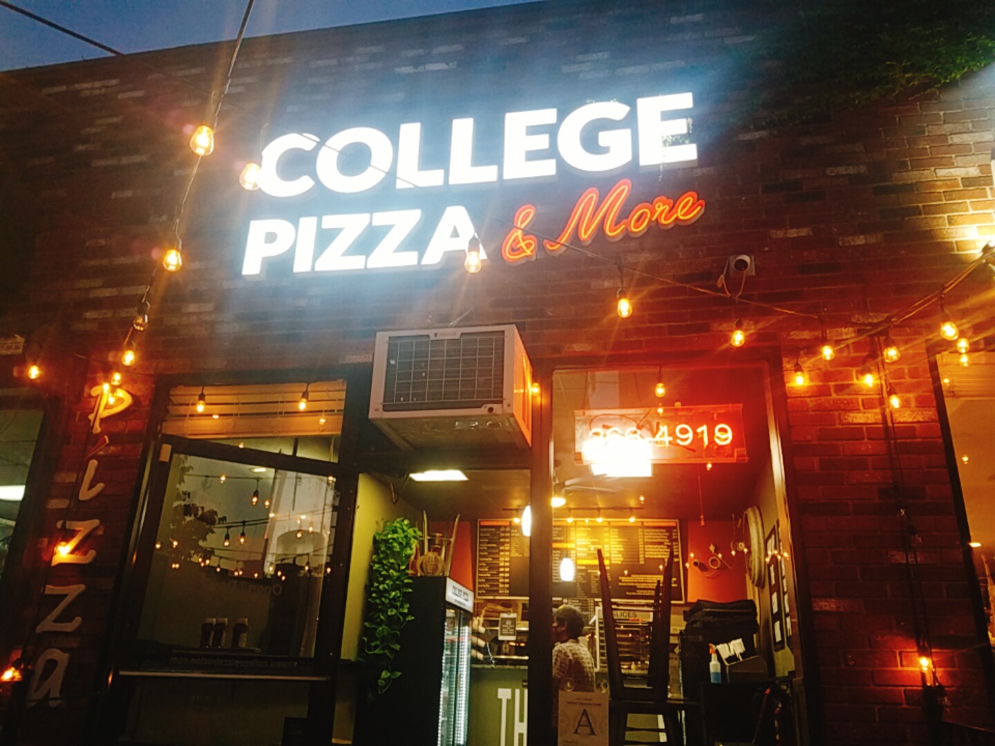 College Pizza