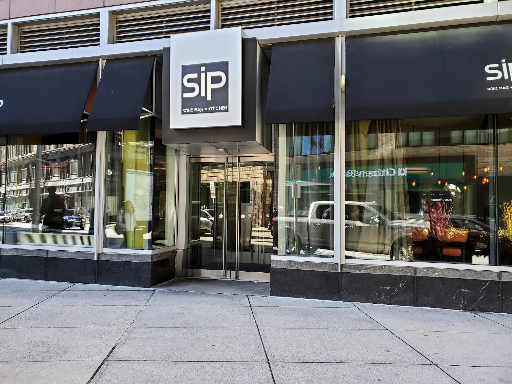 Sip Wine Bar and Kitchen