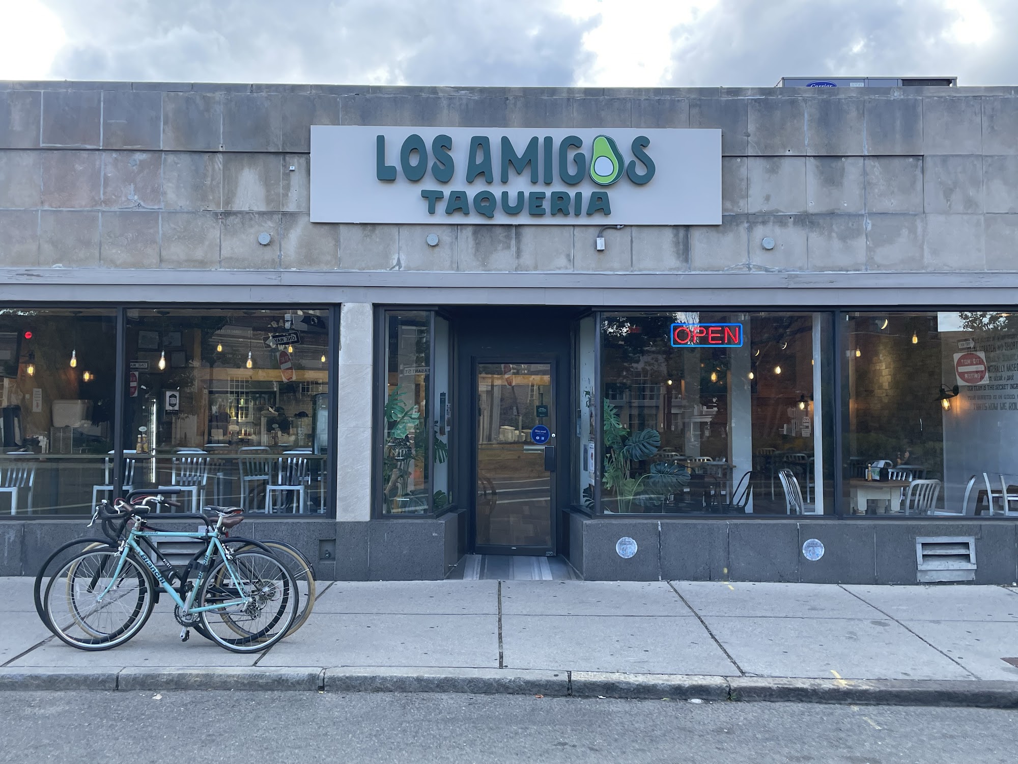 Los Amigos Taqueria