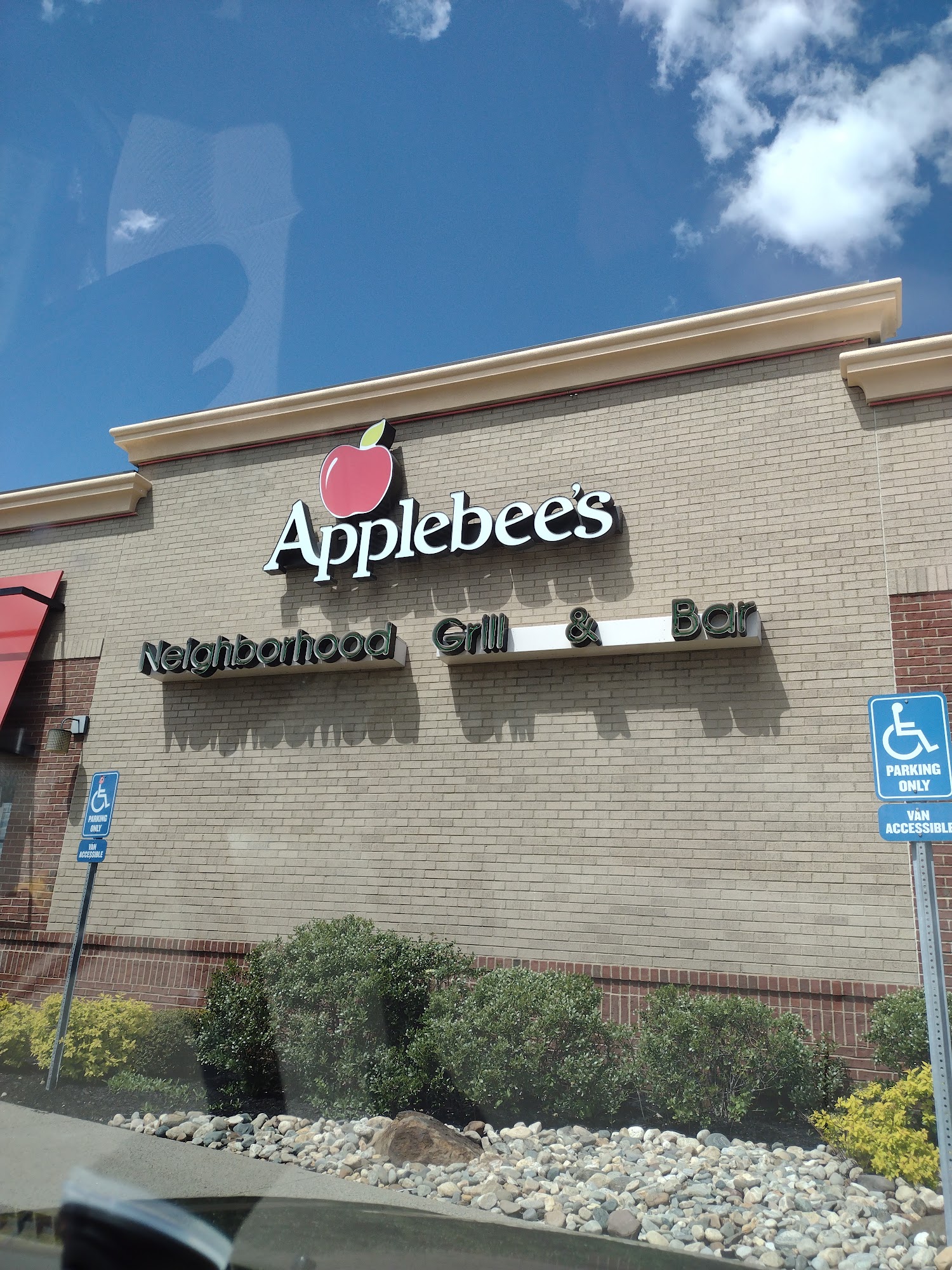 Applebee's Grill + Bar