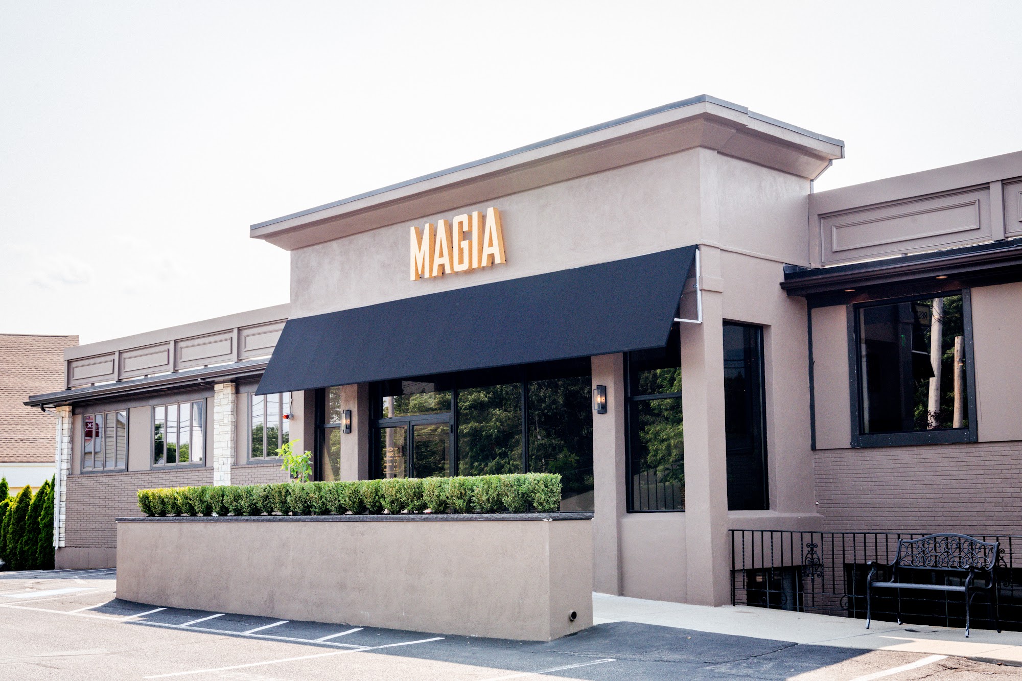 Magia Restaurant & Bar