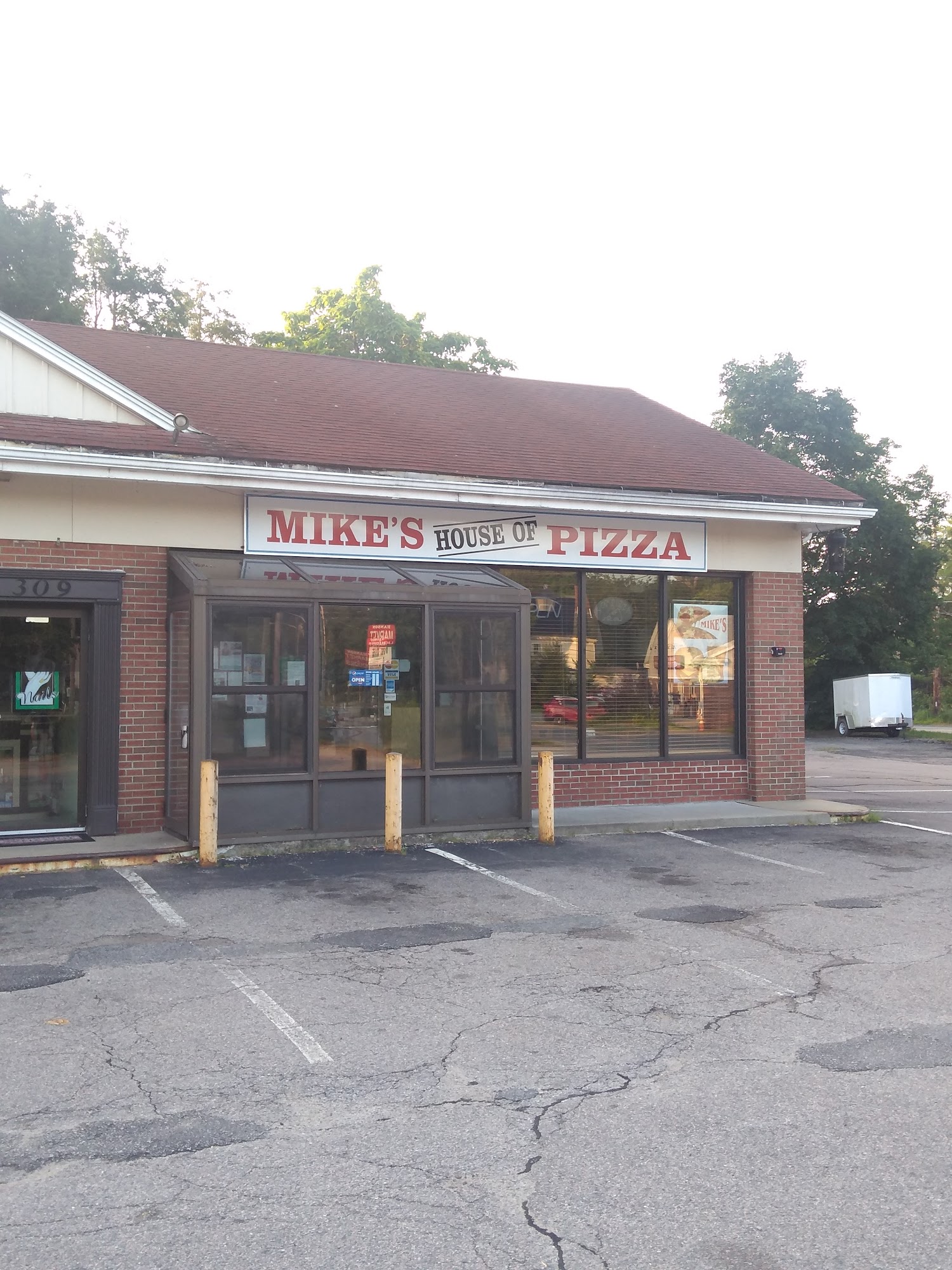 Mike's House of Pizza