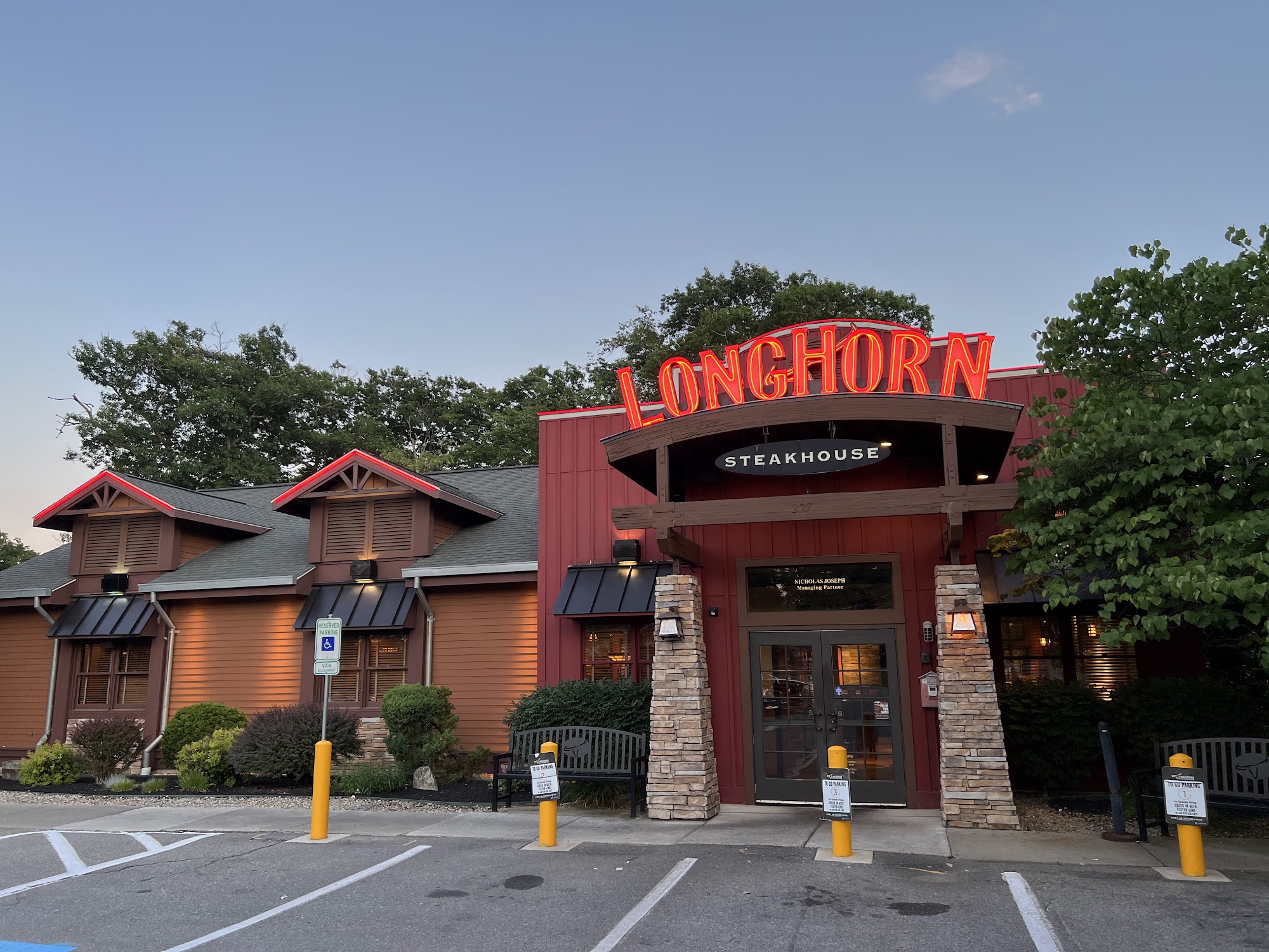 Longhorn Steakhouse Leominster Ma