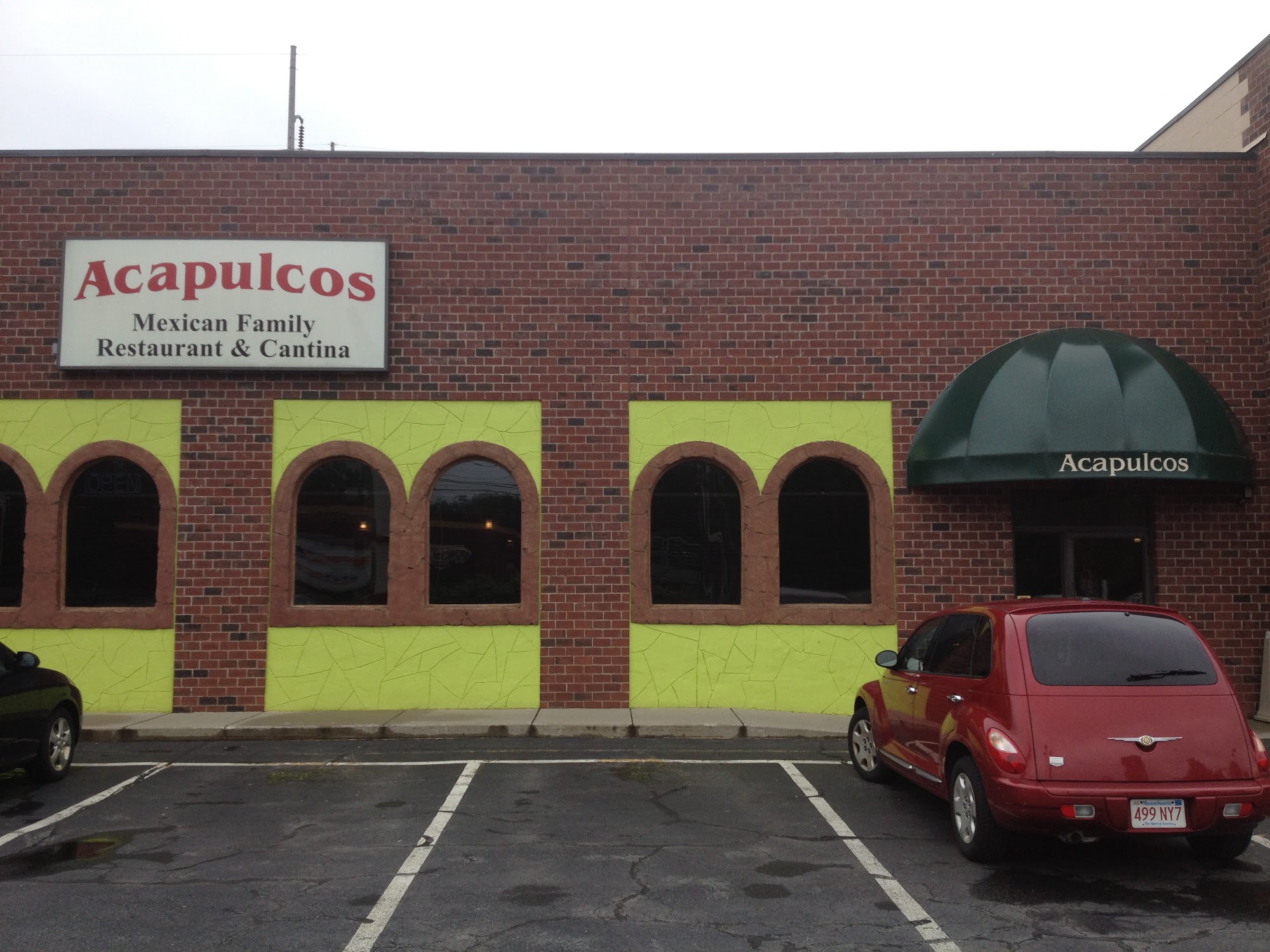 Acapulcos Mexican Family Restaurant & Cantina