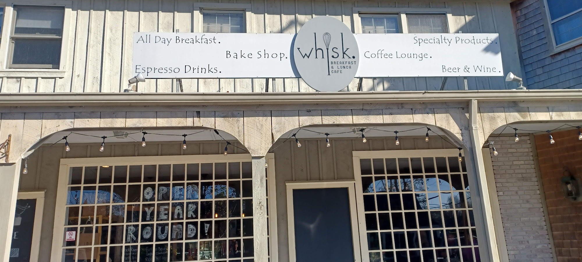 Whisk Breakfast & Lunch Cafe