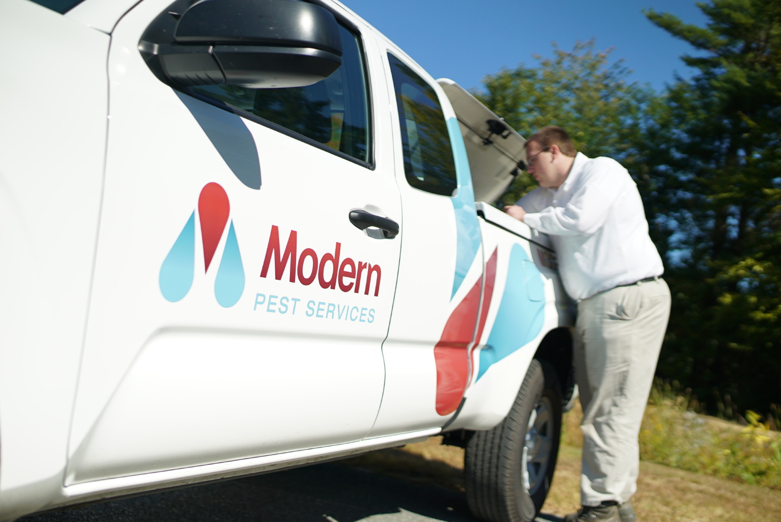 Modern Pest Services 187 East St, South Hadley Massachusetts 01075