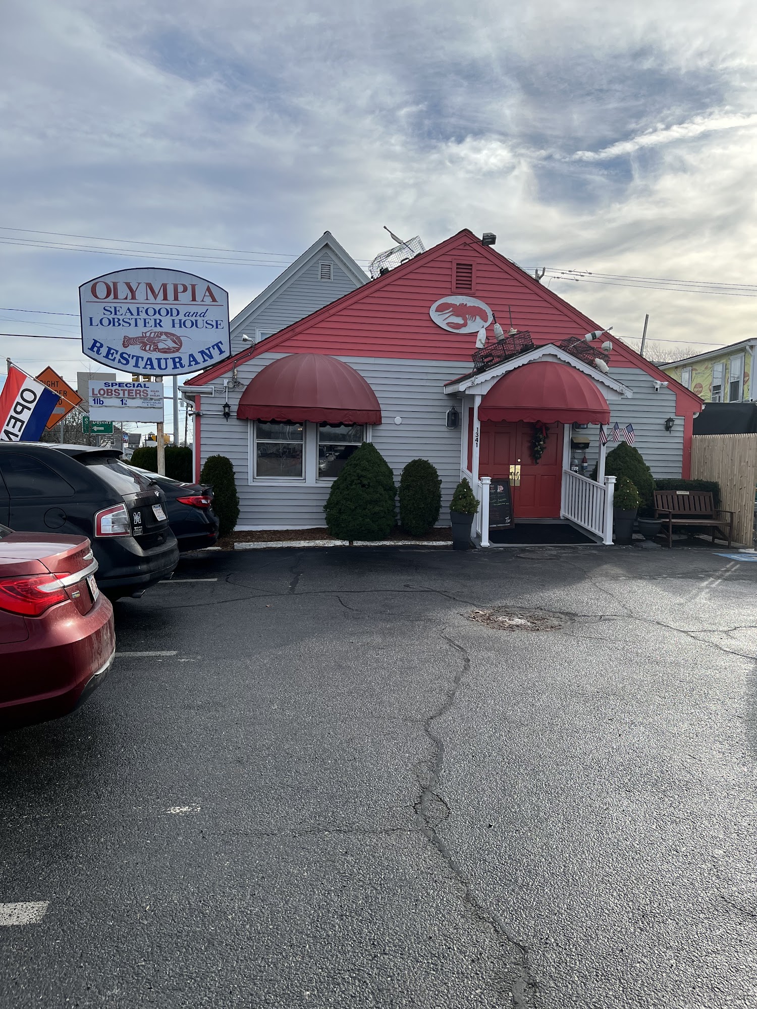 Olympia Restaurant & Tavern