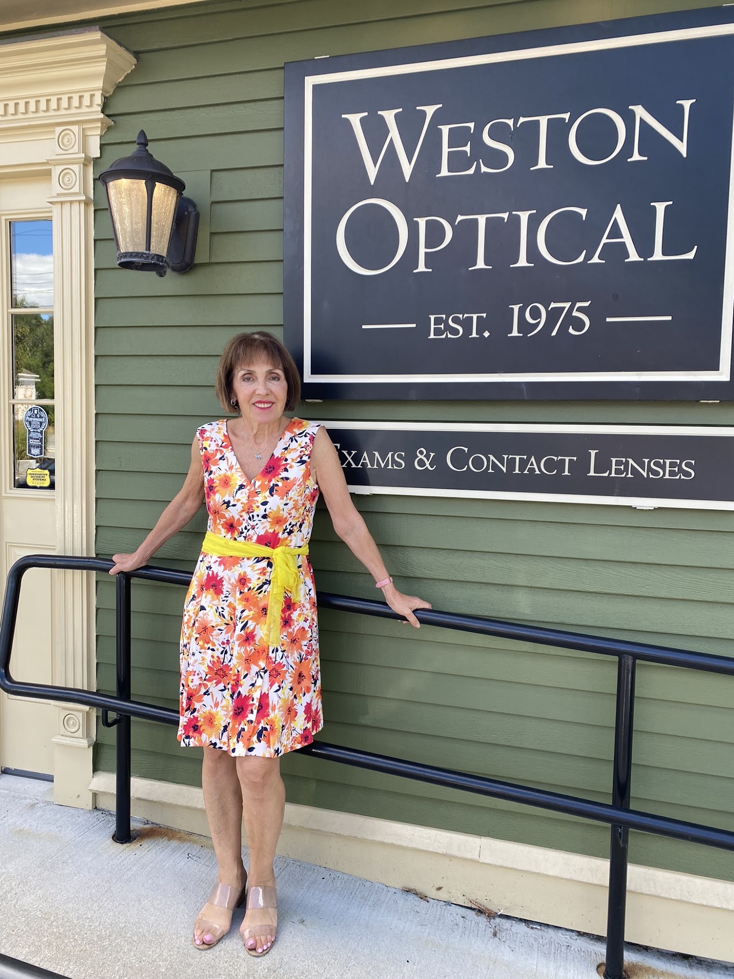 Weston Optical 75 Boston Post Rd, Wayland Massachusetts 01778