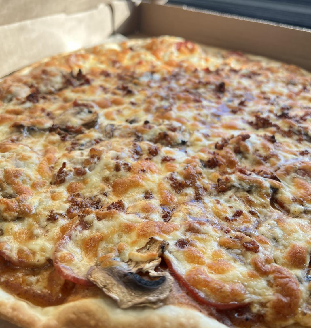 Niakwa Pizza