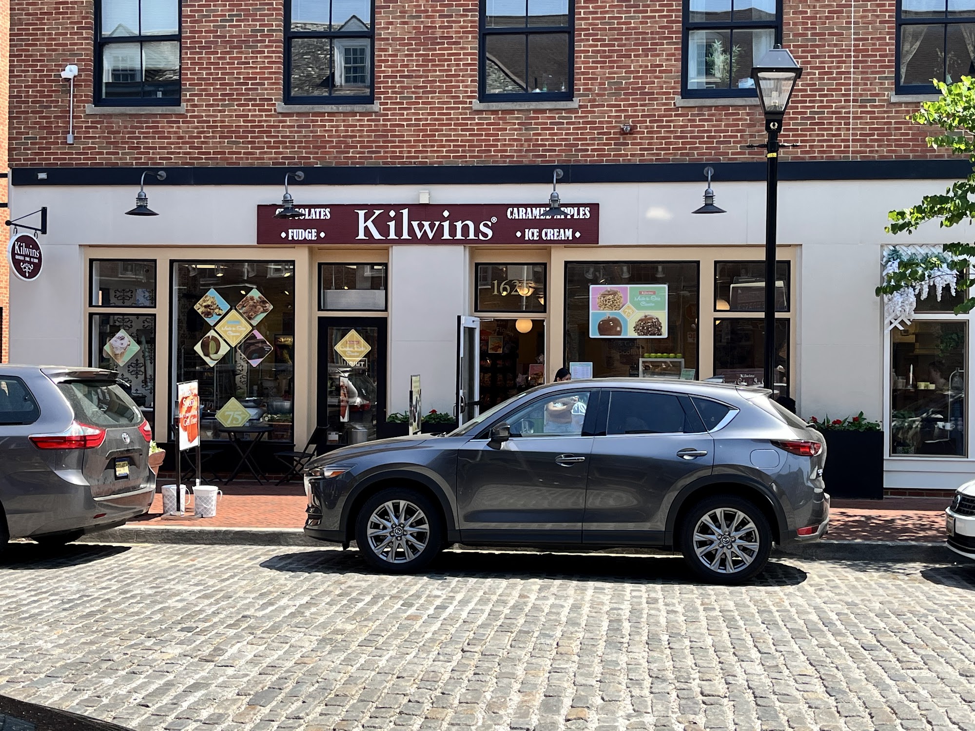 Kilwins Chocolates & Ice Cream