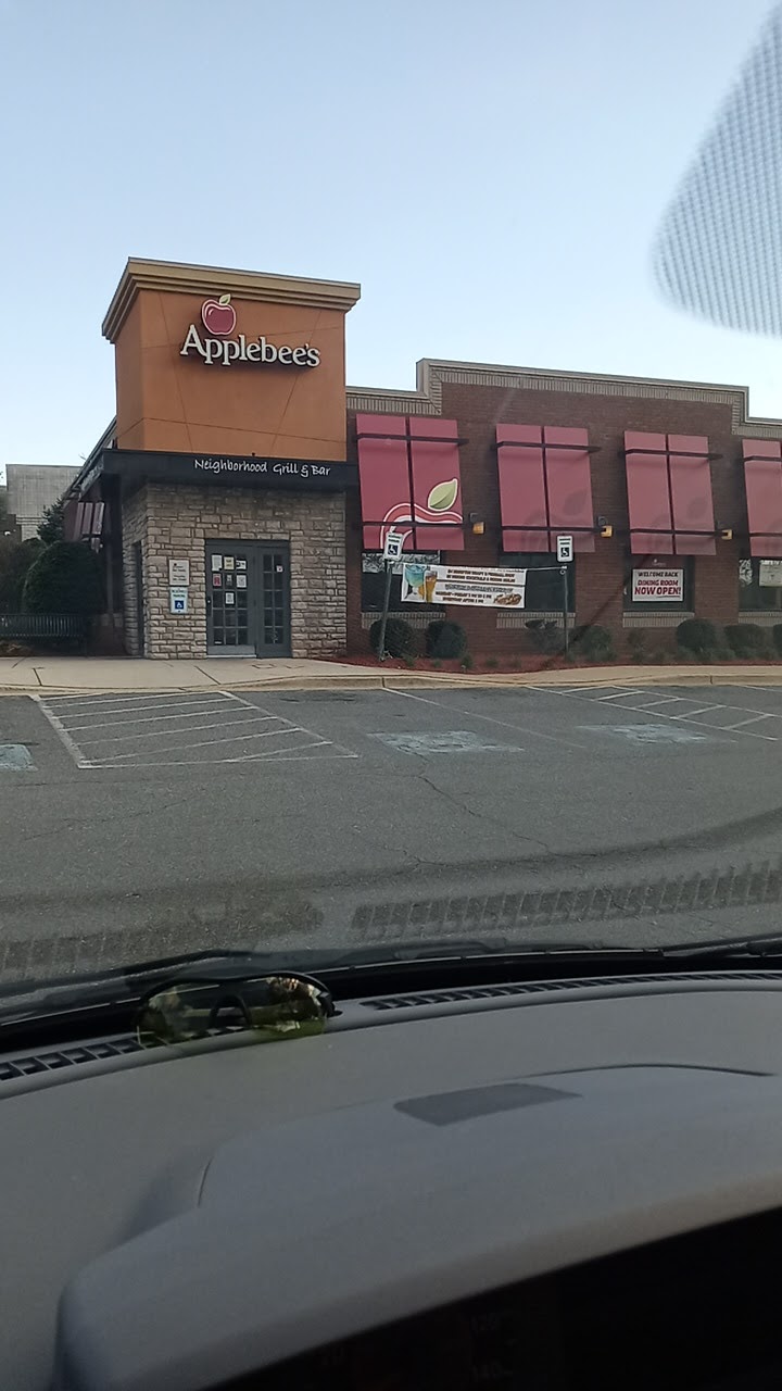 Applebee's Grill + Bar