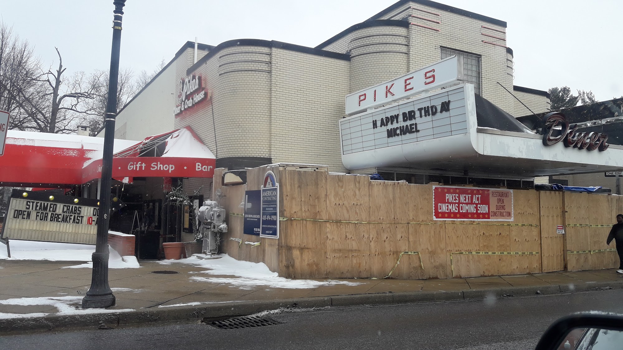 Pikes Cinema Bar and Grill