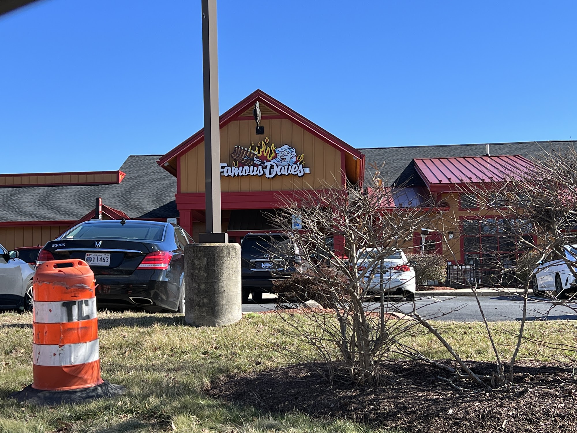 Famous Dave's Bar-B-Que